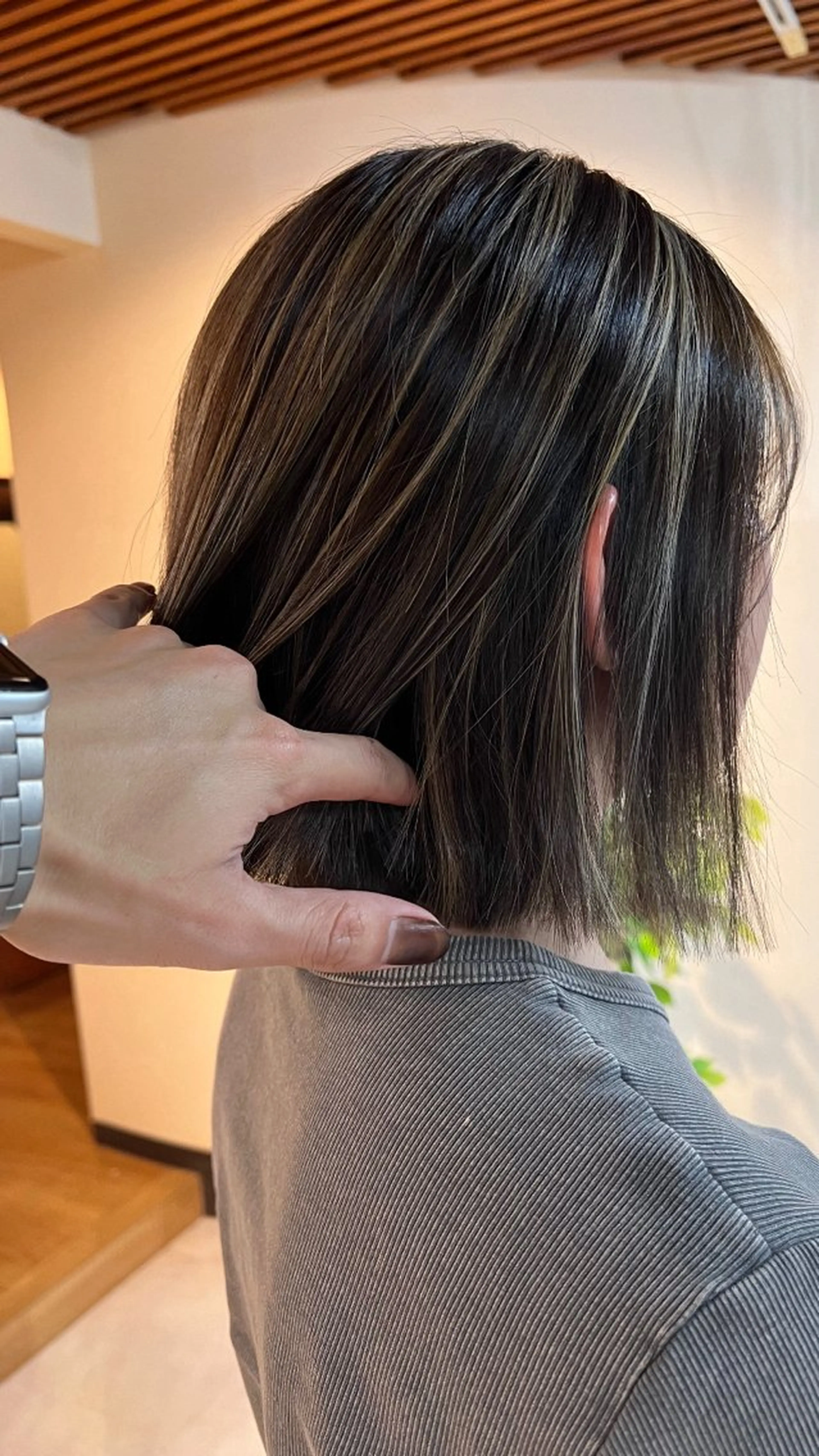 ショート カラー ハイライトカラー ハイライト カット ヘアカラー デザインカラー／ ハイトーン／竹井俊介のヘアスタイル