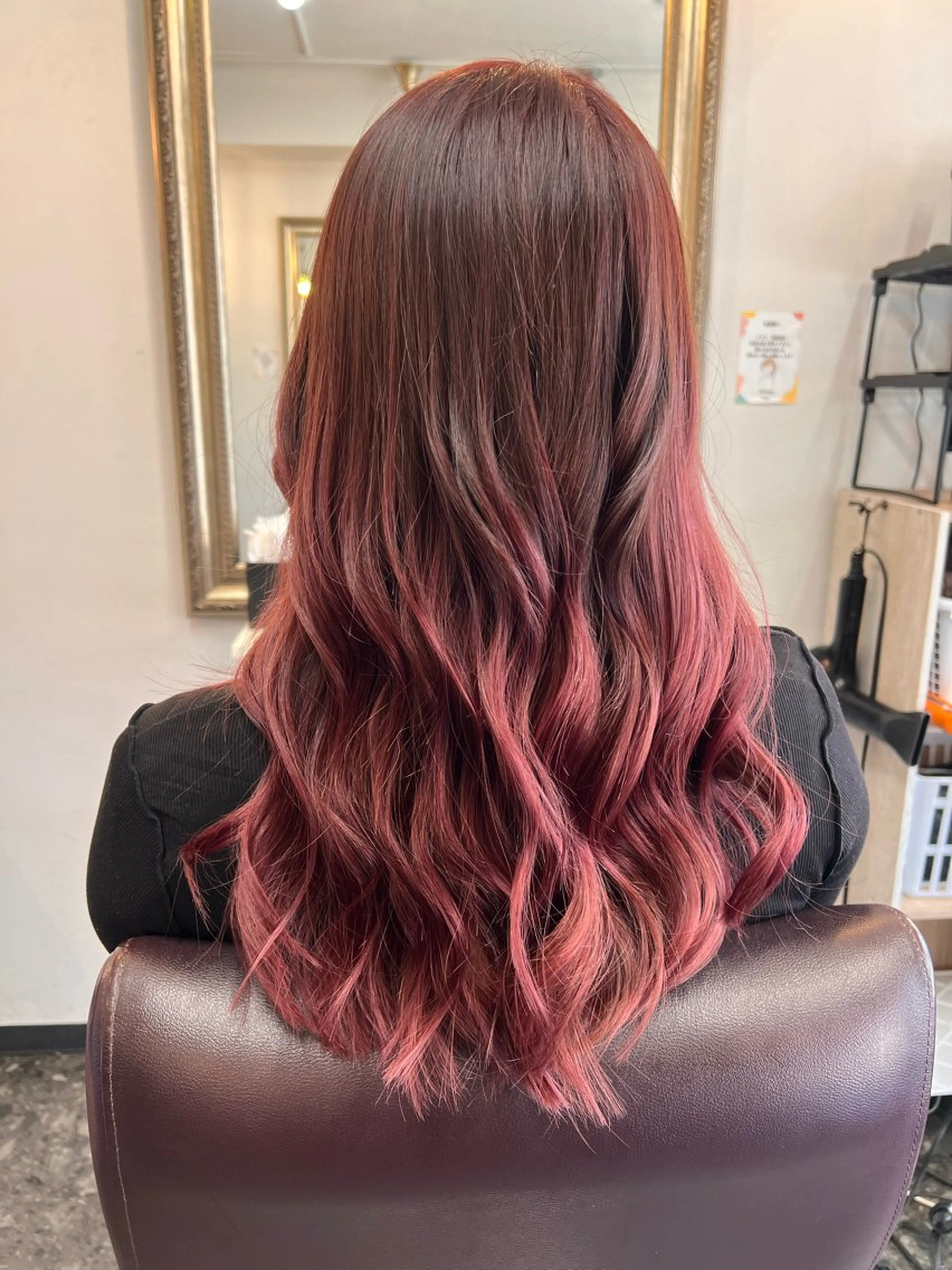 ロング 24twenty four所属・24 twentyfourのヘアスタイル