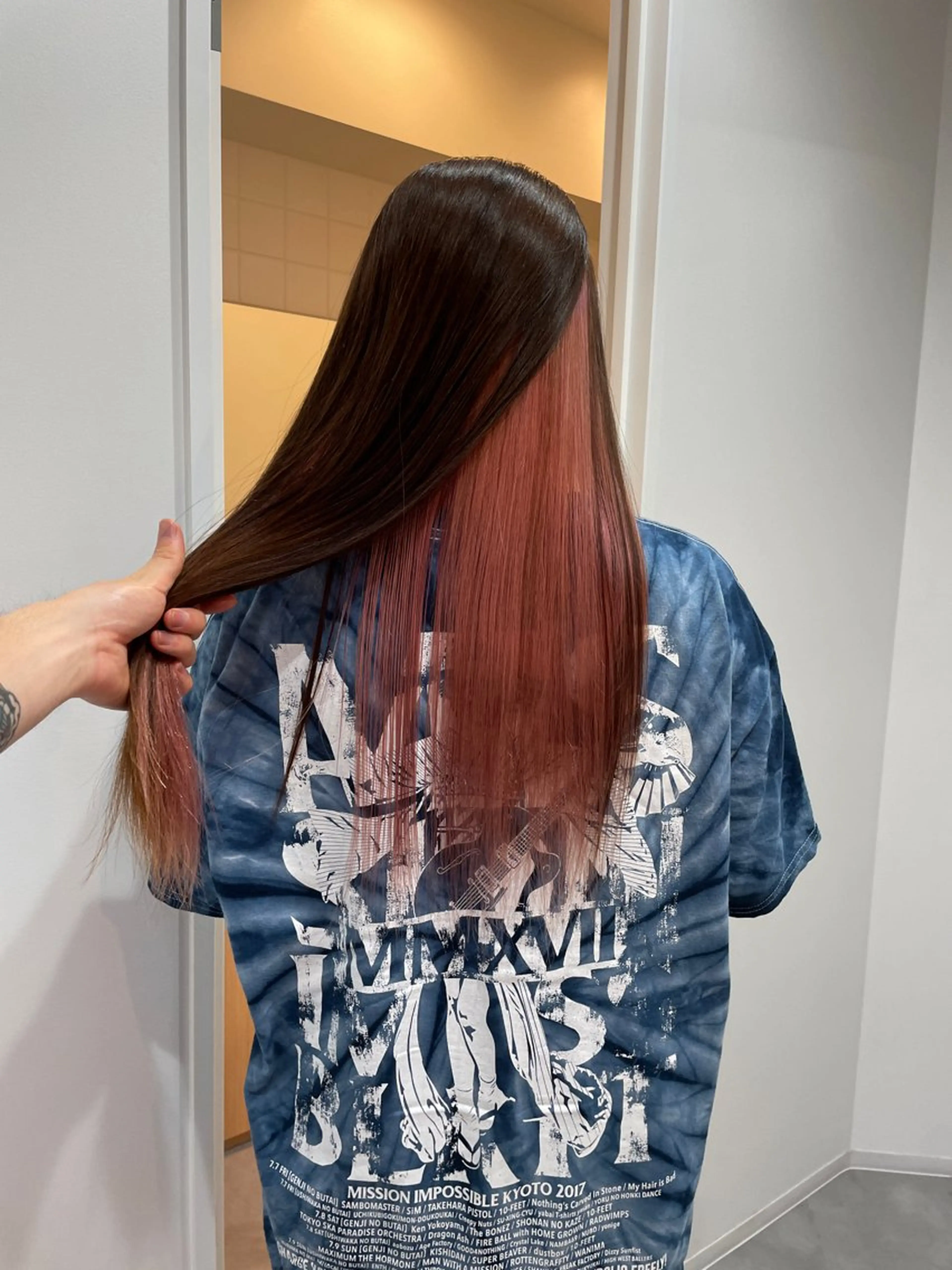 ロング カラー laff 新宿所属・ボブ/ケアパーマ/ レイヤー/縮毛矯正のヘアスタイル