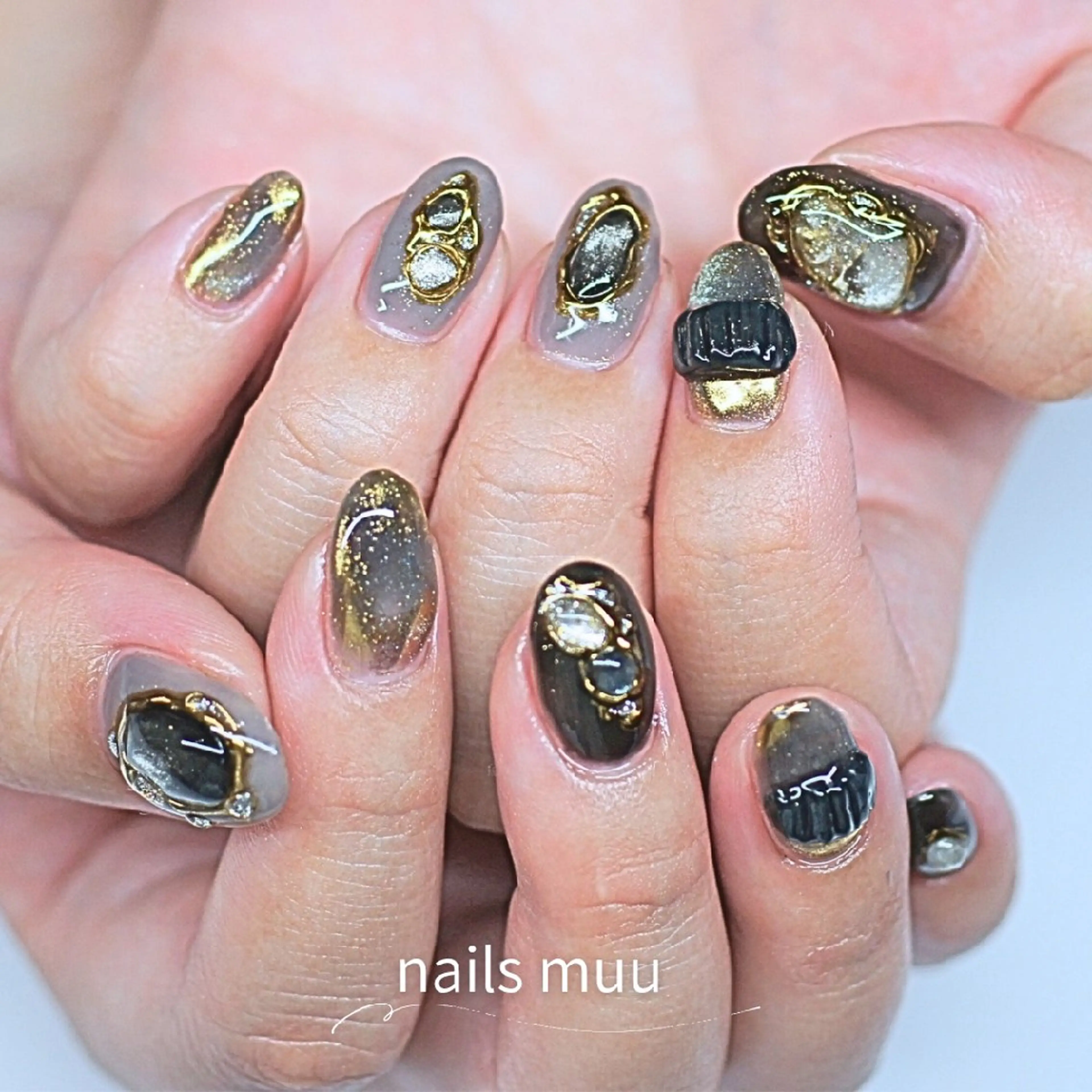 ネイル ゴールド マグネットネイル ハンドネイル nails muu まゆのネイルデザイン
