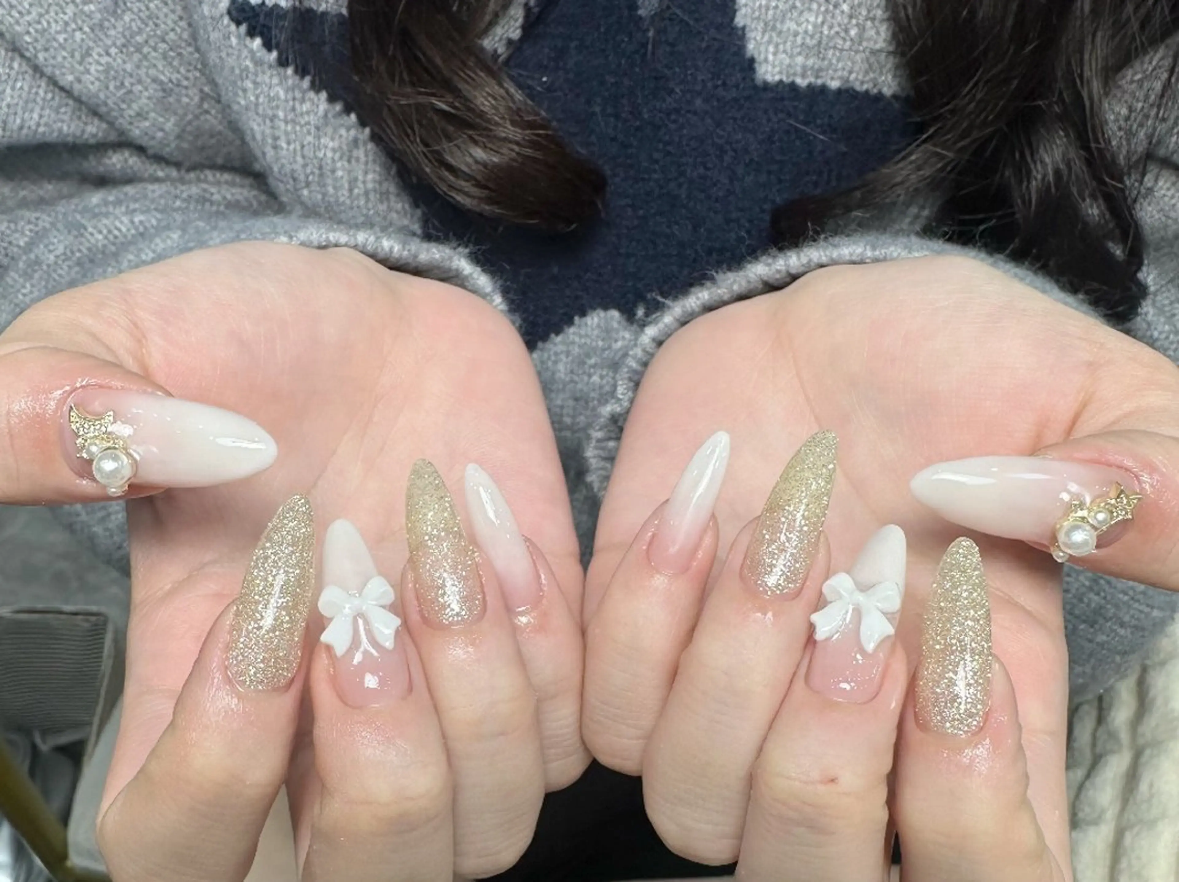 ネイル チークネイル フレンチネイル ジェルネイル ガラスフレンチ キラキラネイル ハンドネイル UM Nail Salonのネイルデザイン