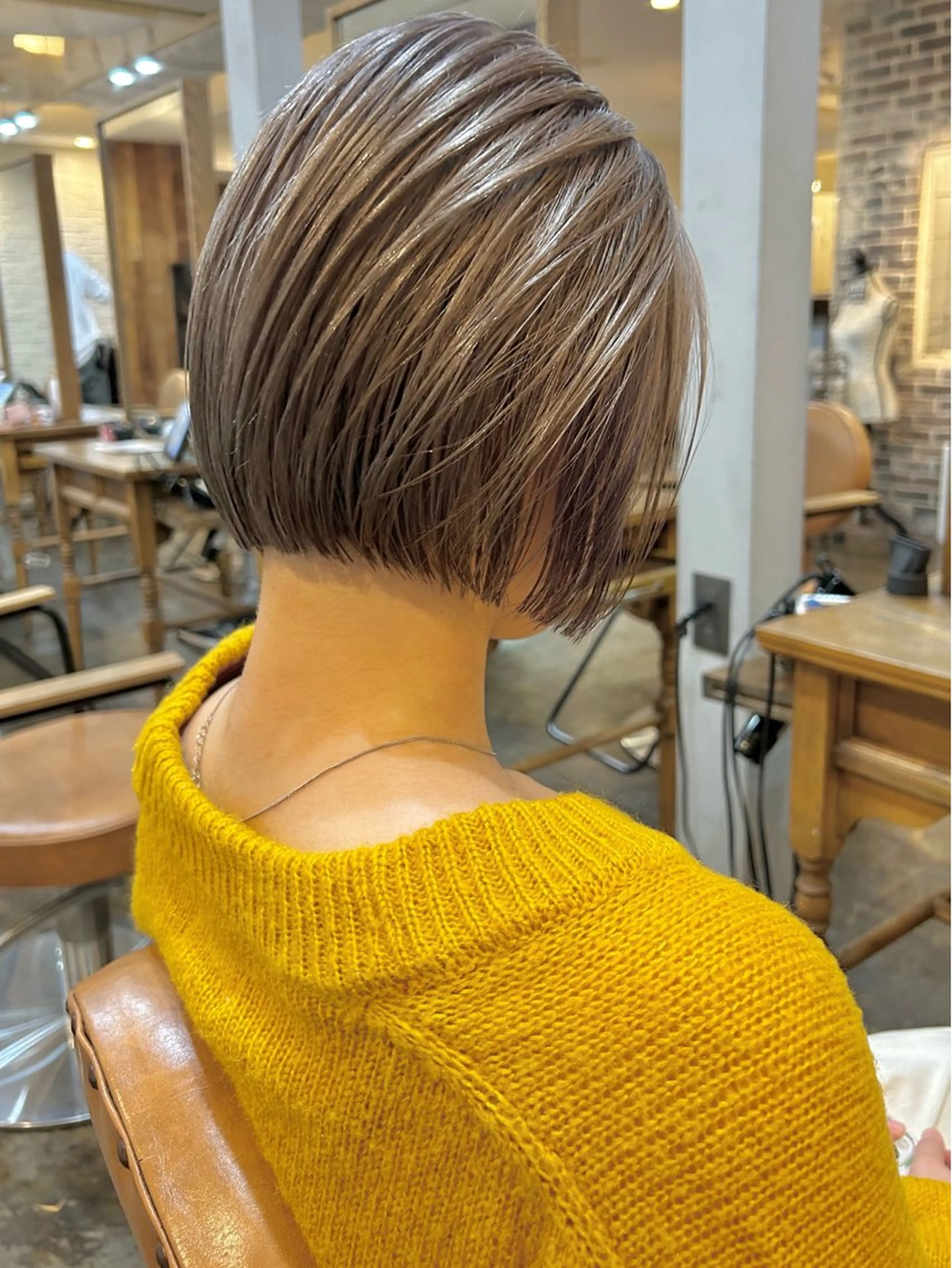 ショート カラー カット ヘアカラー 西原 大智のヘアスタイル