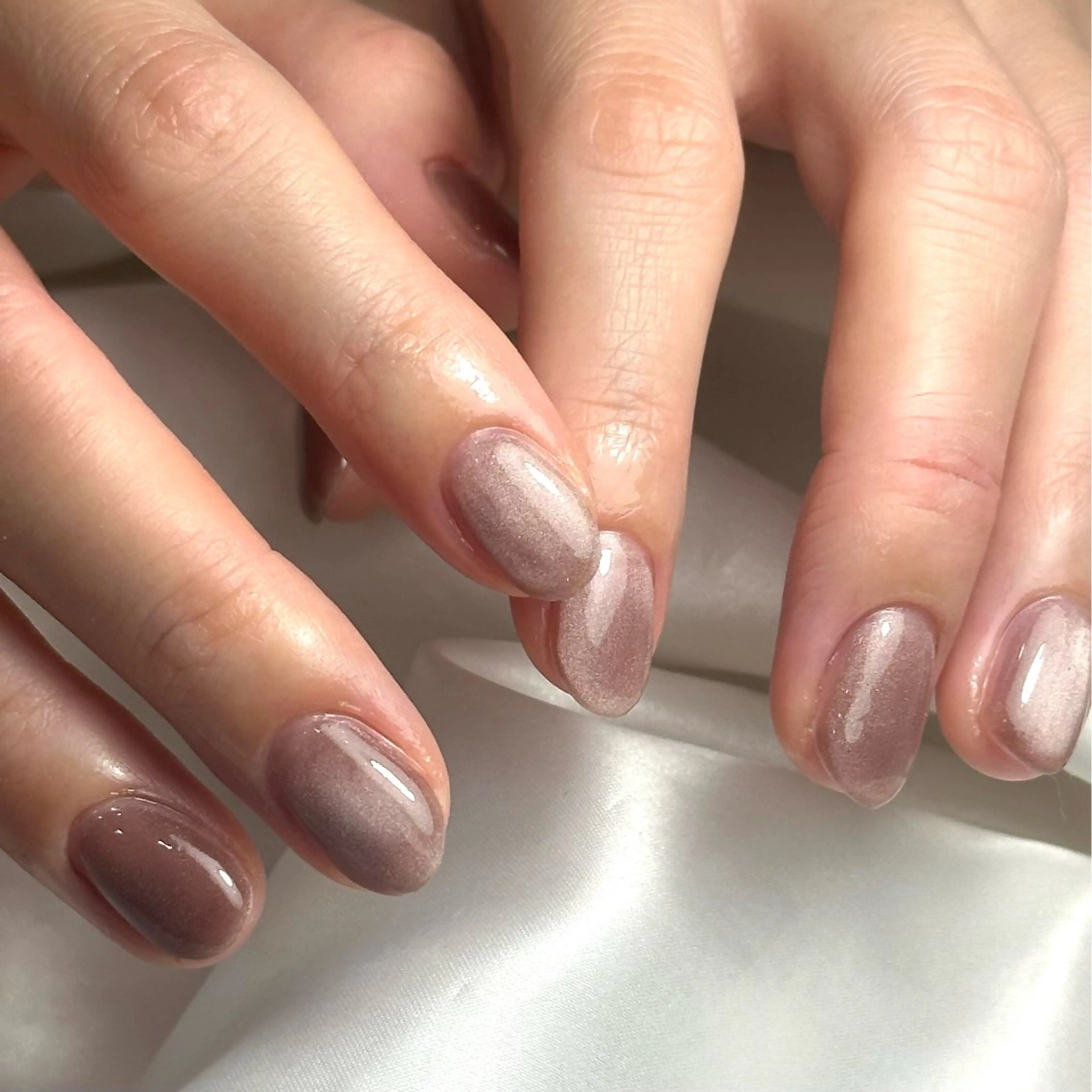 ネイル ブラウン ハンドネイル Ray nail natsu🎀のネイルデザイン