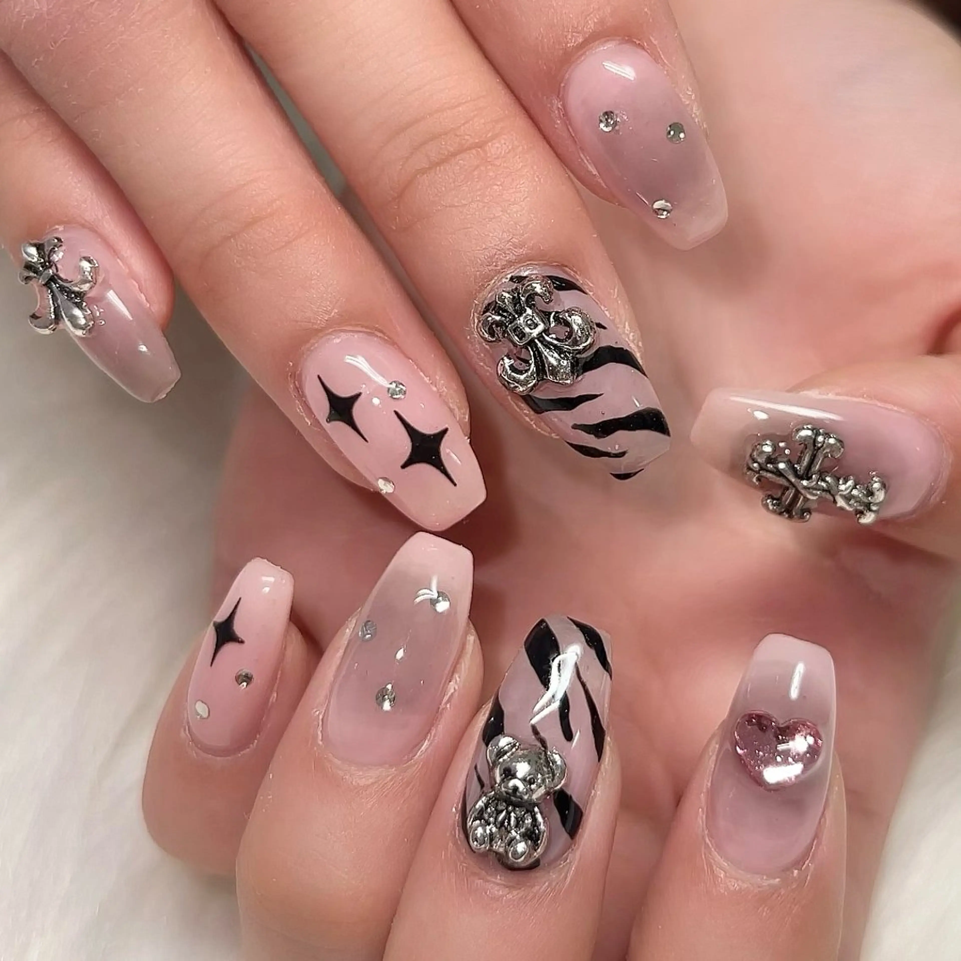 ネイル ハンドネイル 【Yappy🌈】 💖P-tanaのネイルデザイン