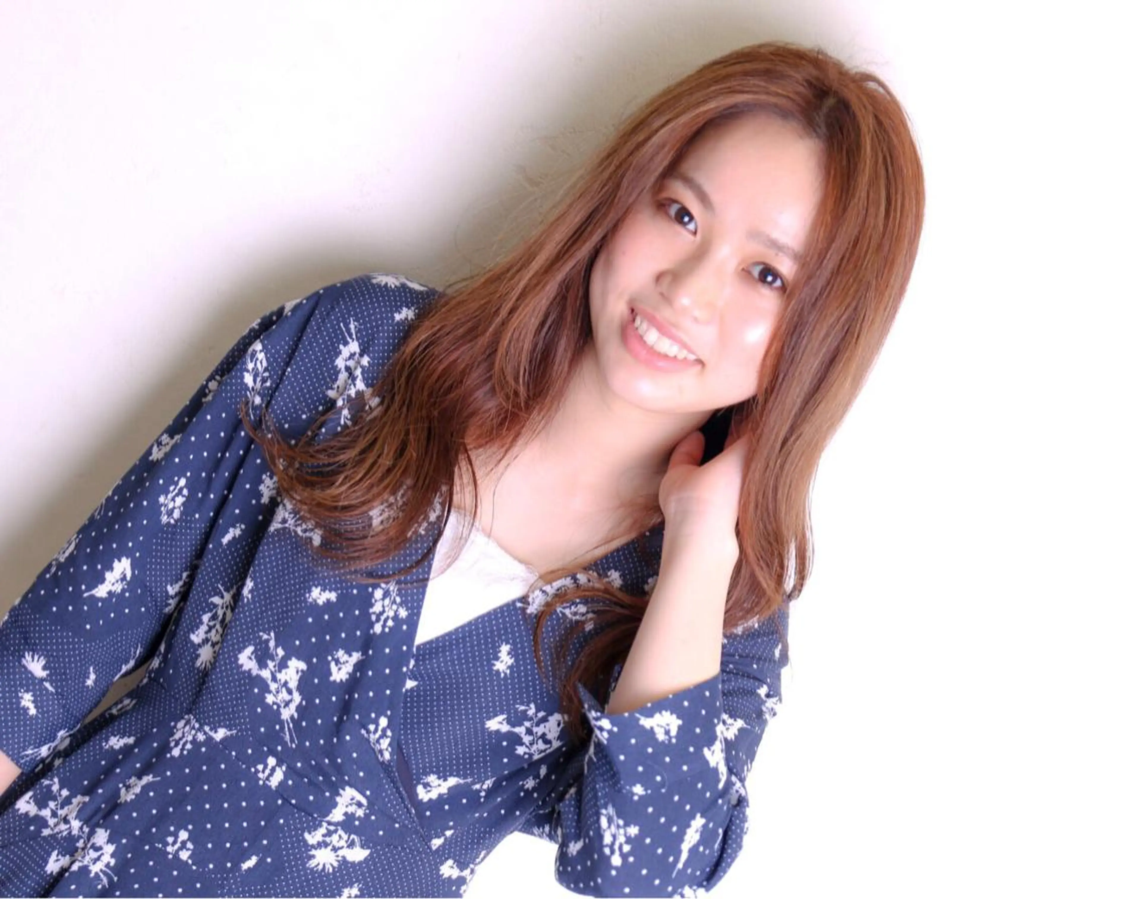 ロング カラー 永野 成知のヘアスタイル