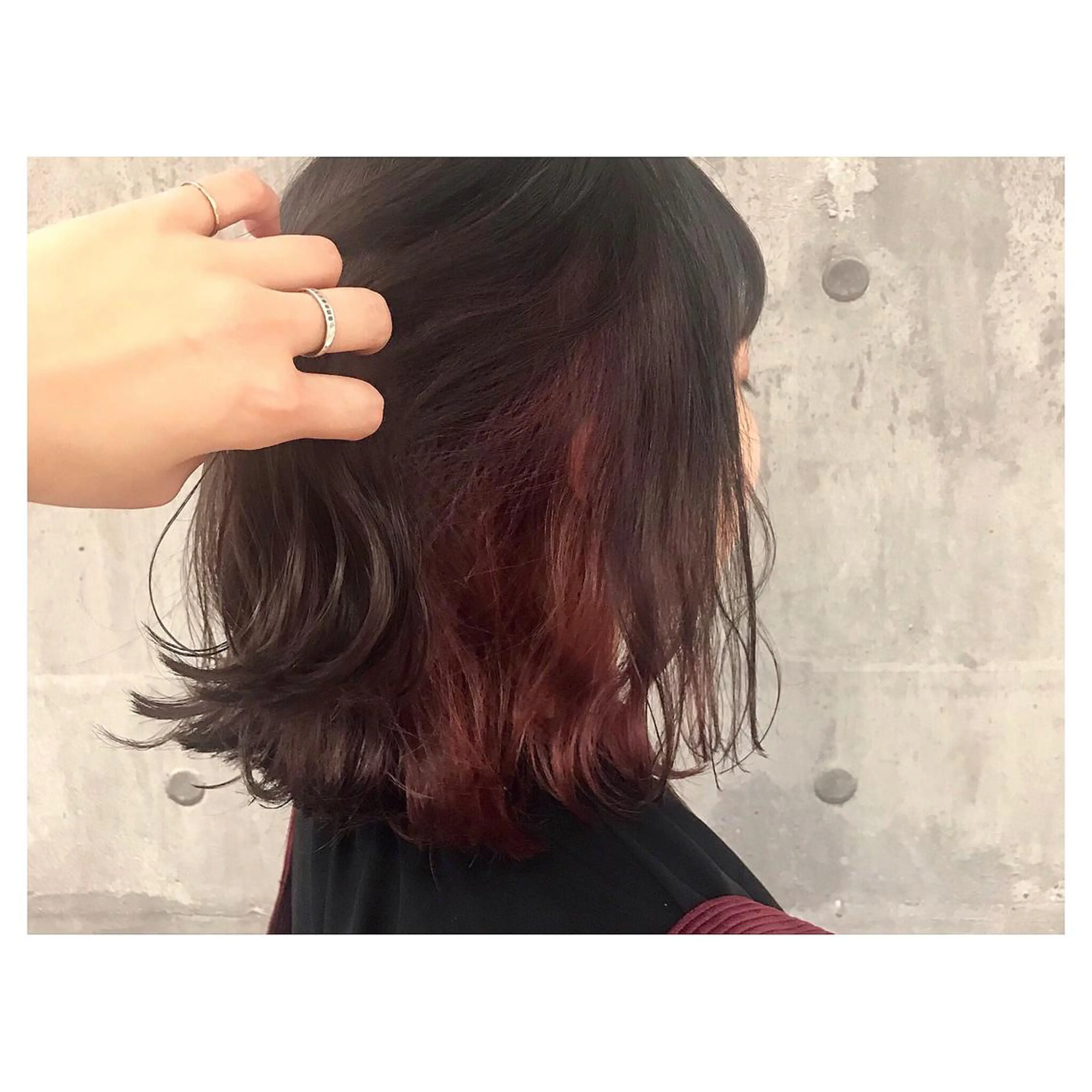 ミディアム カラー ブリーチ カシス ピンクカラー ﾊｲﾄｰﾝ/ｼｮｰﾄ 村上淳乃🐥のヘアスタイル