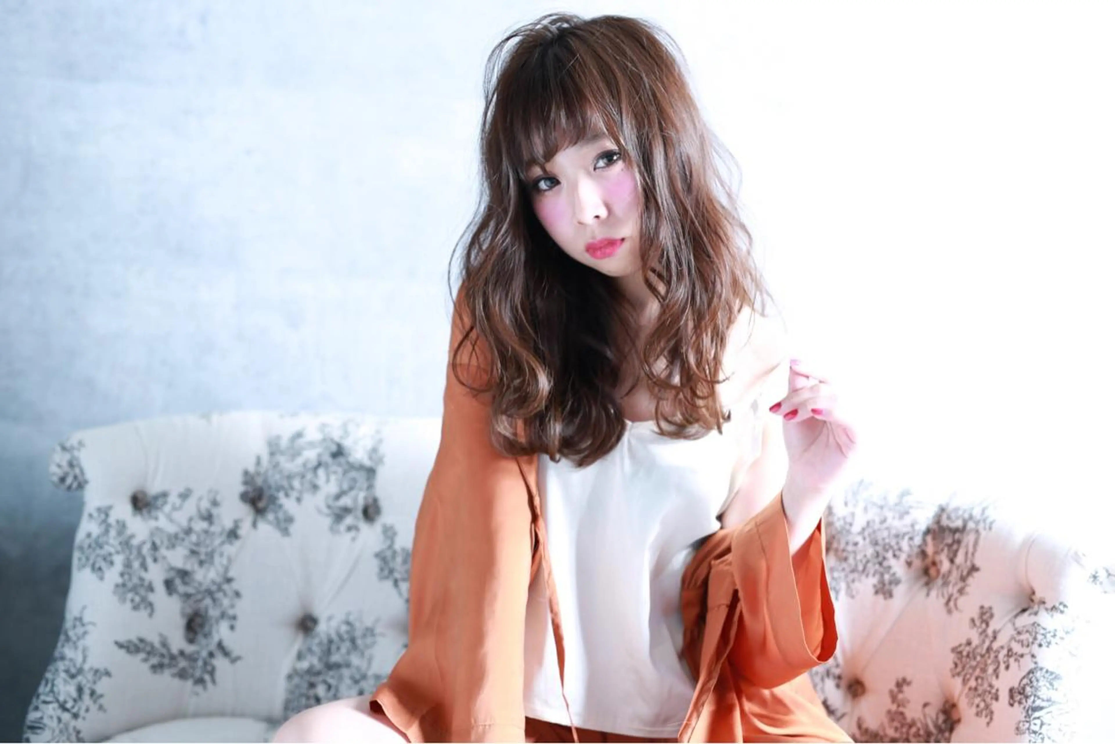 ロング カラー ネイル マツエク・マツパ 指名支持率NO.1 スタイリストのヘアスタイル