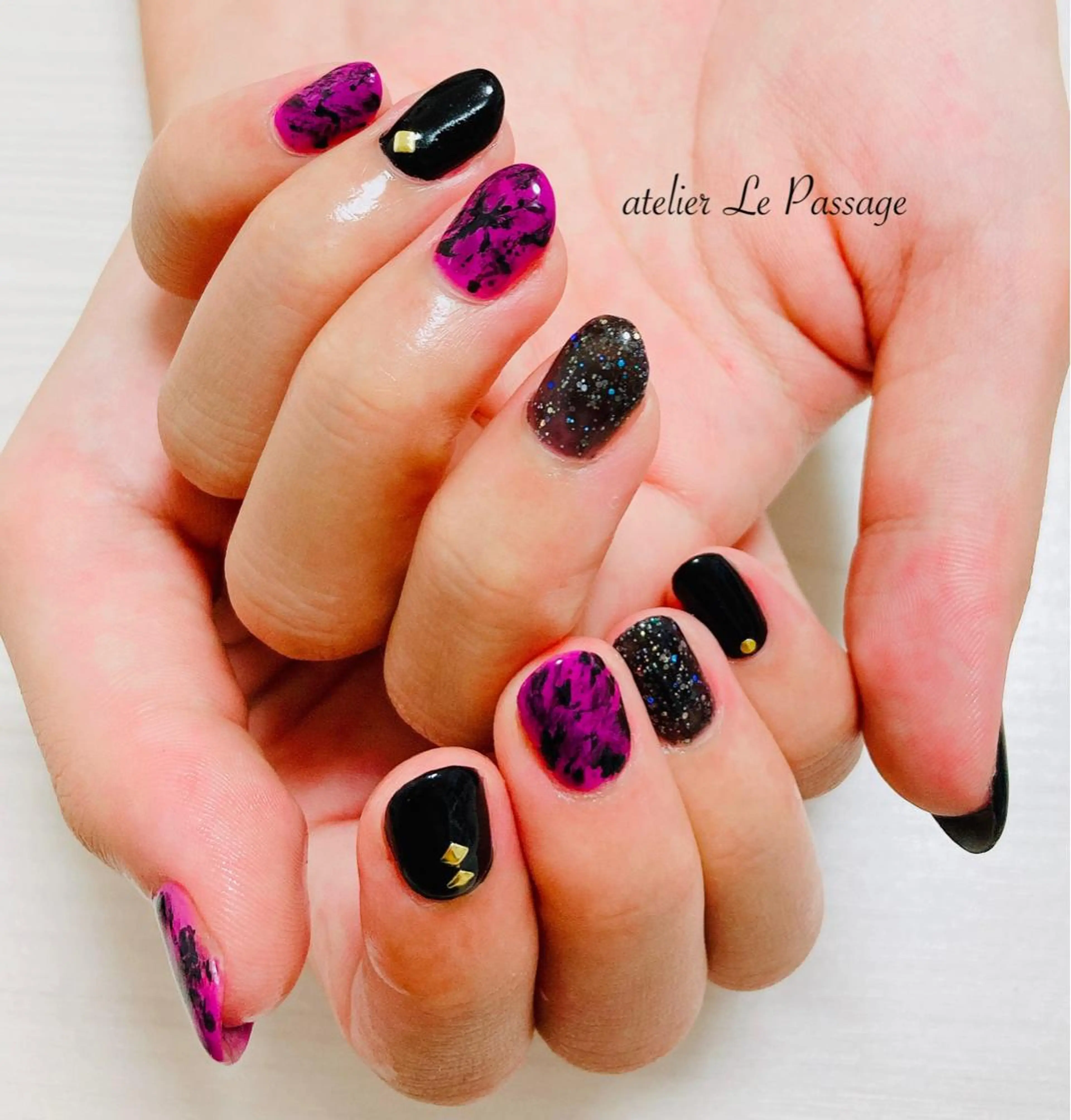 ネイル ジェルネイル キラキラネイル ラメ(グリッター) ニュアンスネイル ワンカラーネイル Atelier Le Passage所属・h nakatsukaのネイルデザイン
