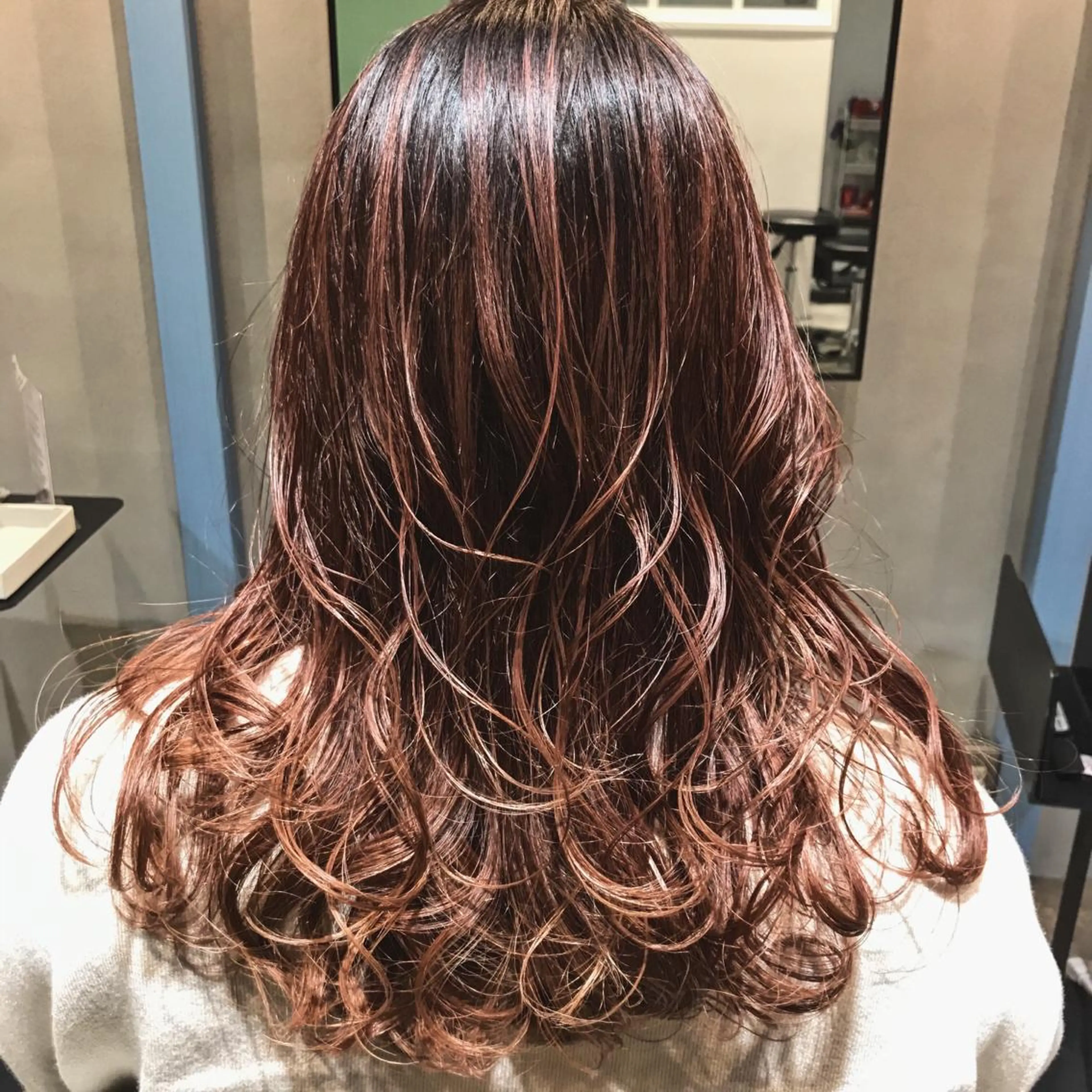 セミロング カット ヘアカラー トリートメント 所渉/韓国レイヤー /ウルフカットのヘアスタイル