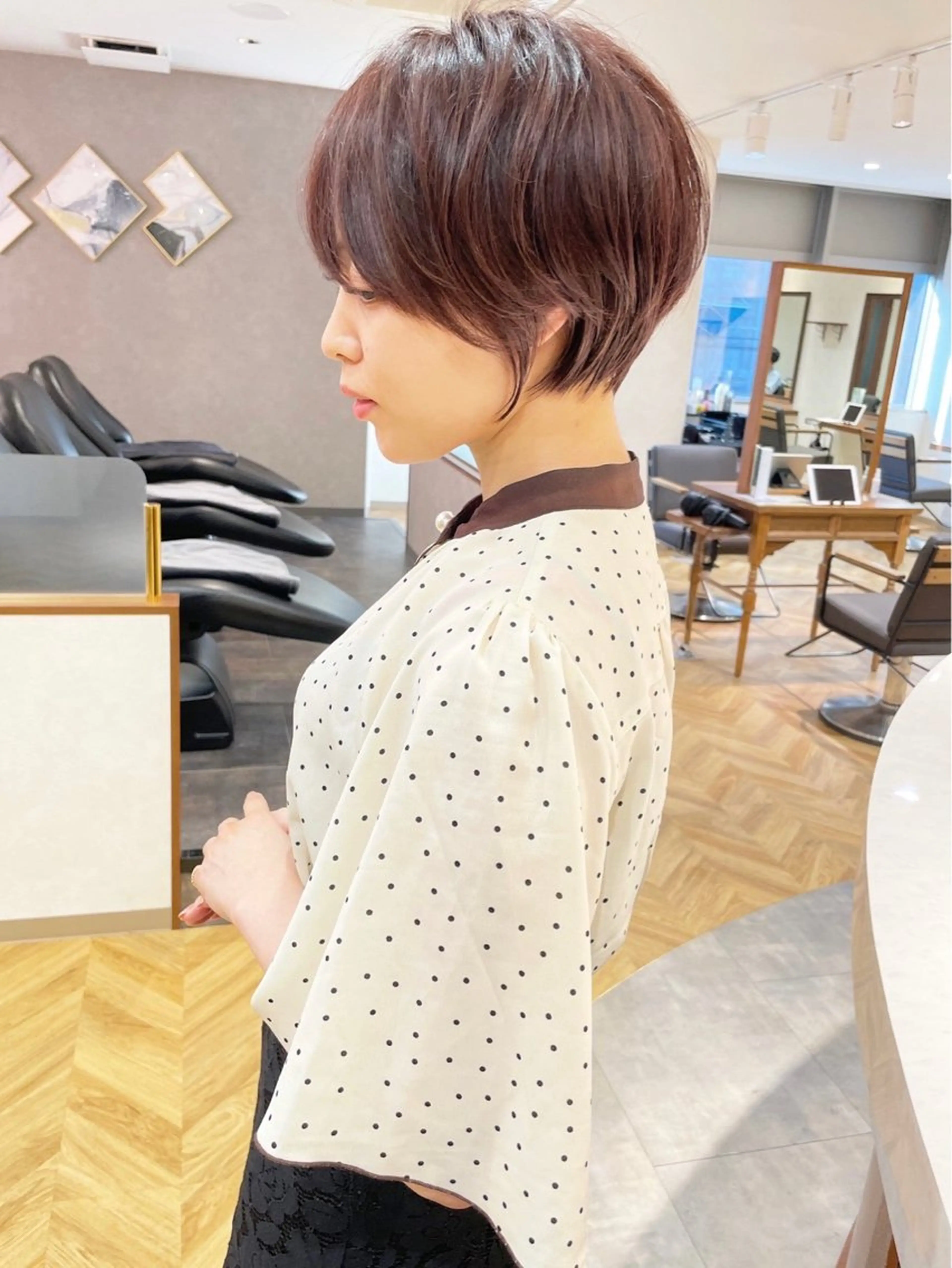 ショート カラー ショートボブ ボブ ショートヘア カット ヘアカラー トリートメント ハイトーンヘア れおん🌙のヘアスタイル