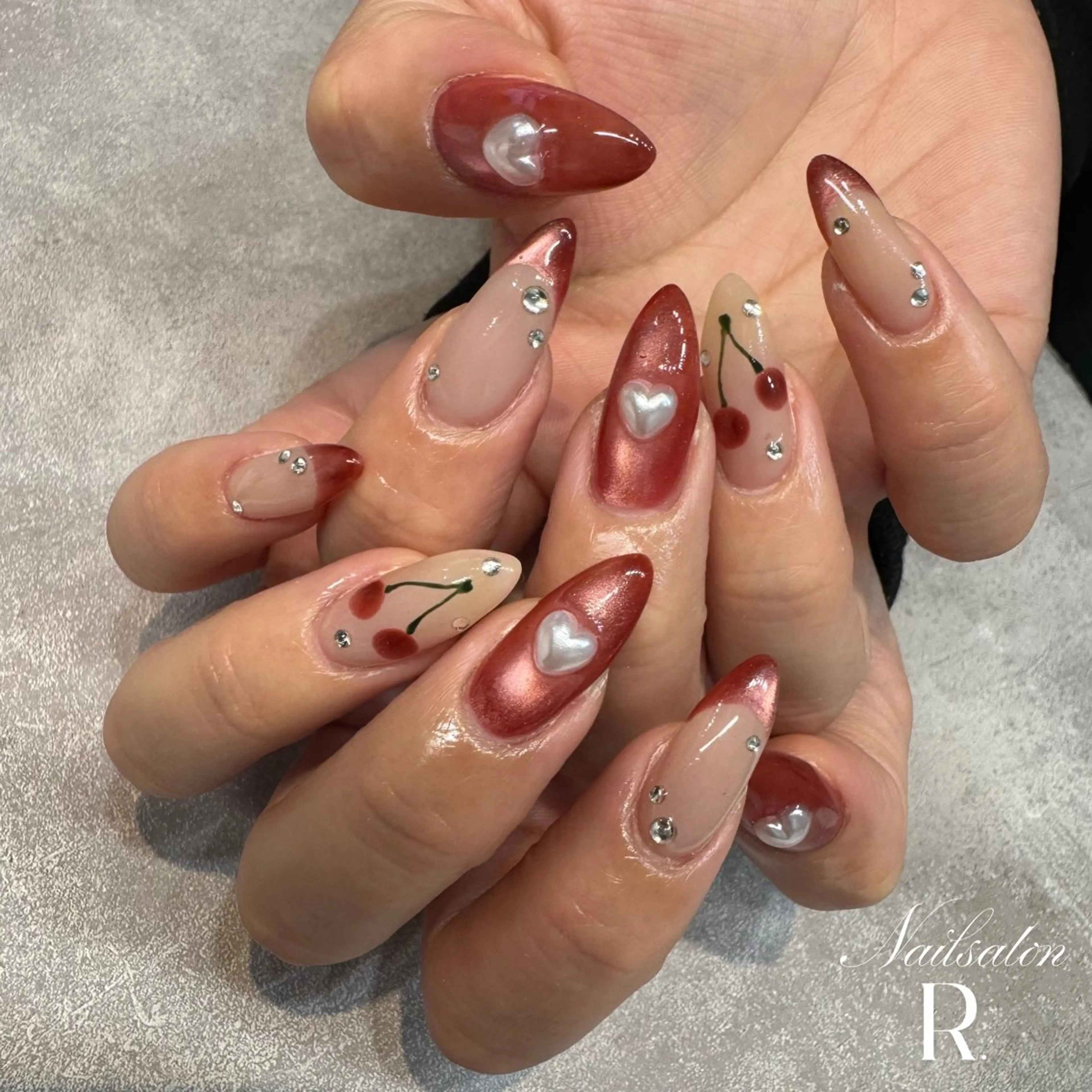 ネイル ハンドネイル Nailsalon r.のネイルデザイン