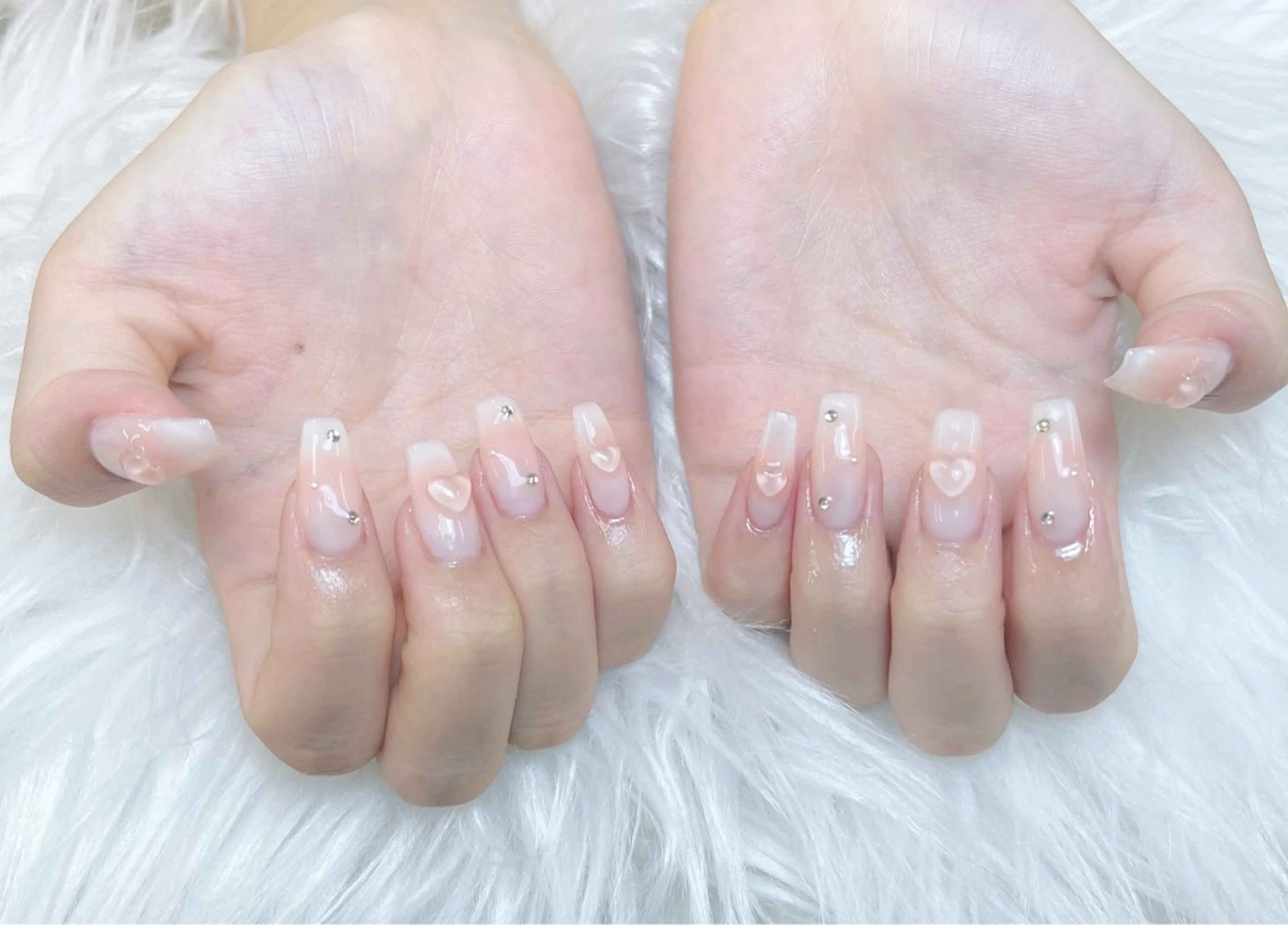 ネイル 成人式 ロングネイル マグネットネイル 大理石ネイル(マーブル) リボン ハンドネイル Amee Nail Salonのネイルデザイン