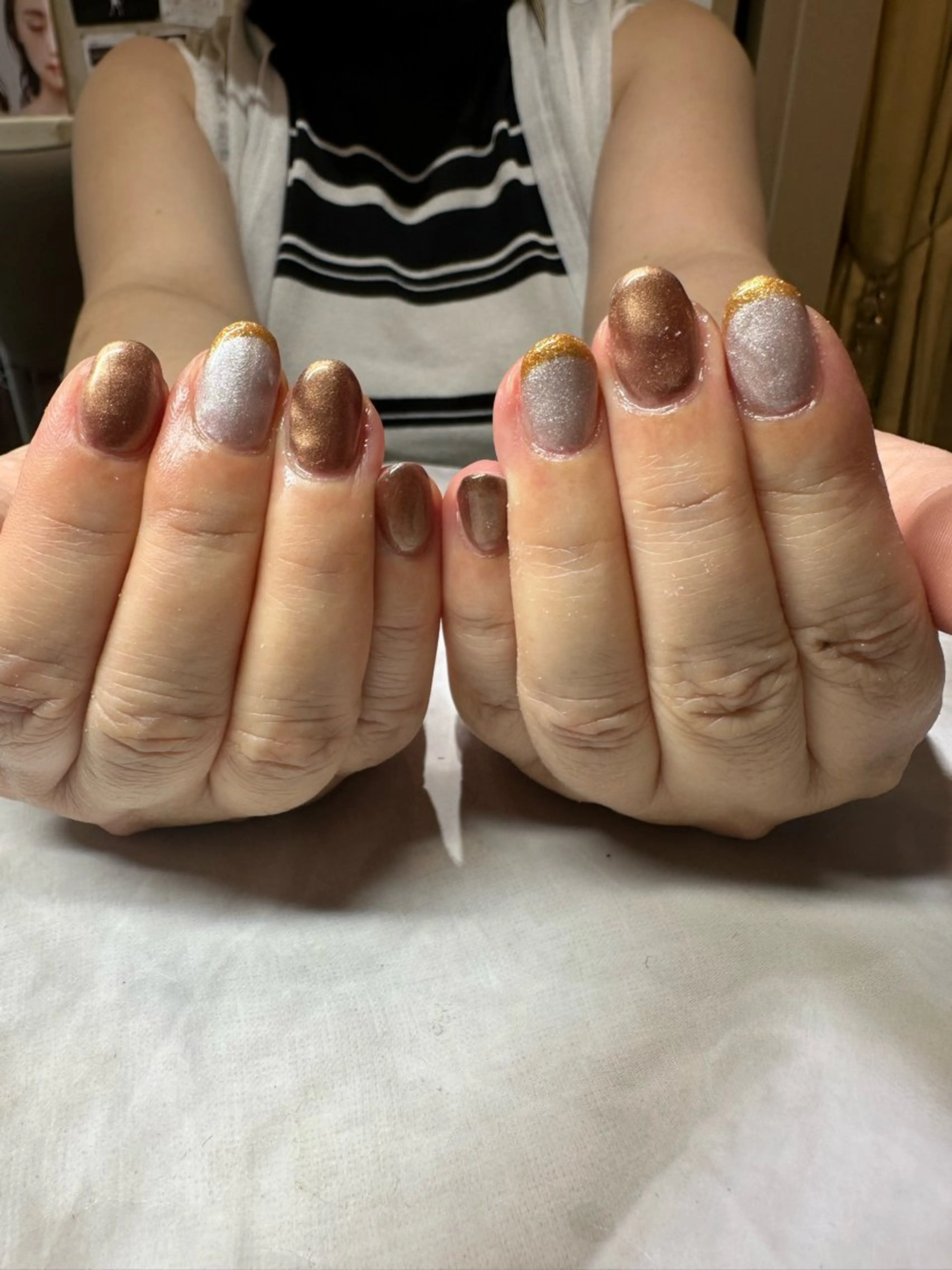 ネイル ゴールド Tanemoto所属・Ueda Rieのネイルデザイン