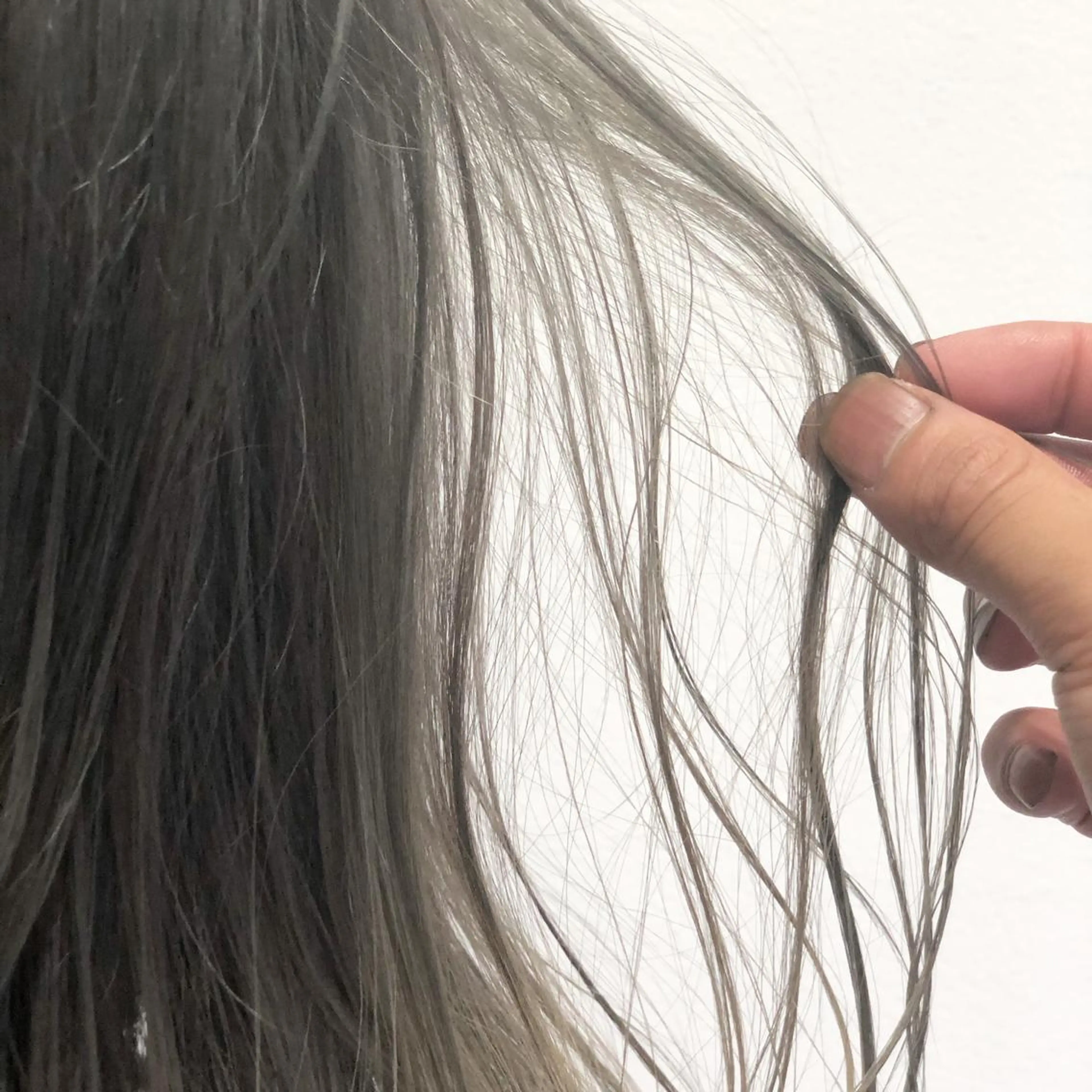 セミロング カラー ヘアカラー トリートメント Tao所属・藤川 大智のヘアスタイル