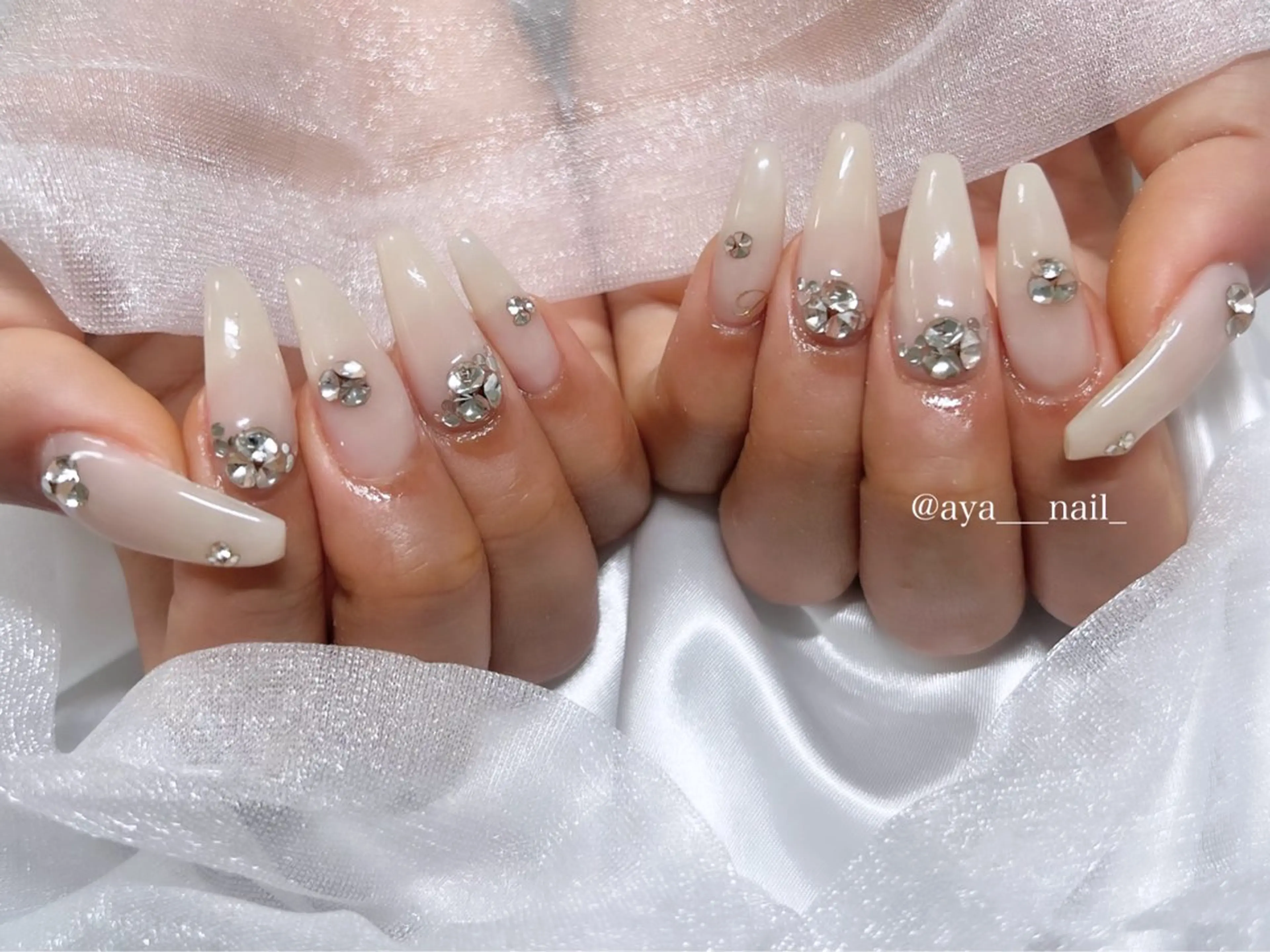 ネイル Roi〈ロワ〉 ayanaのネイルデザイン