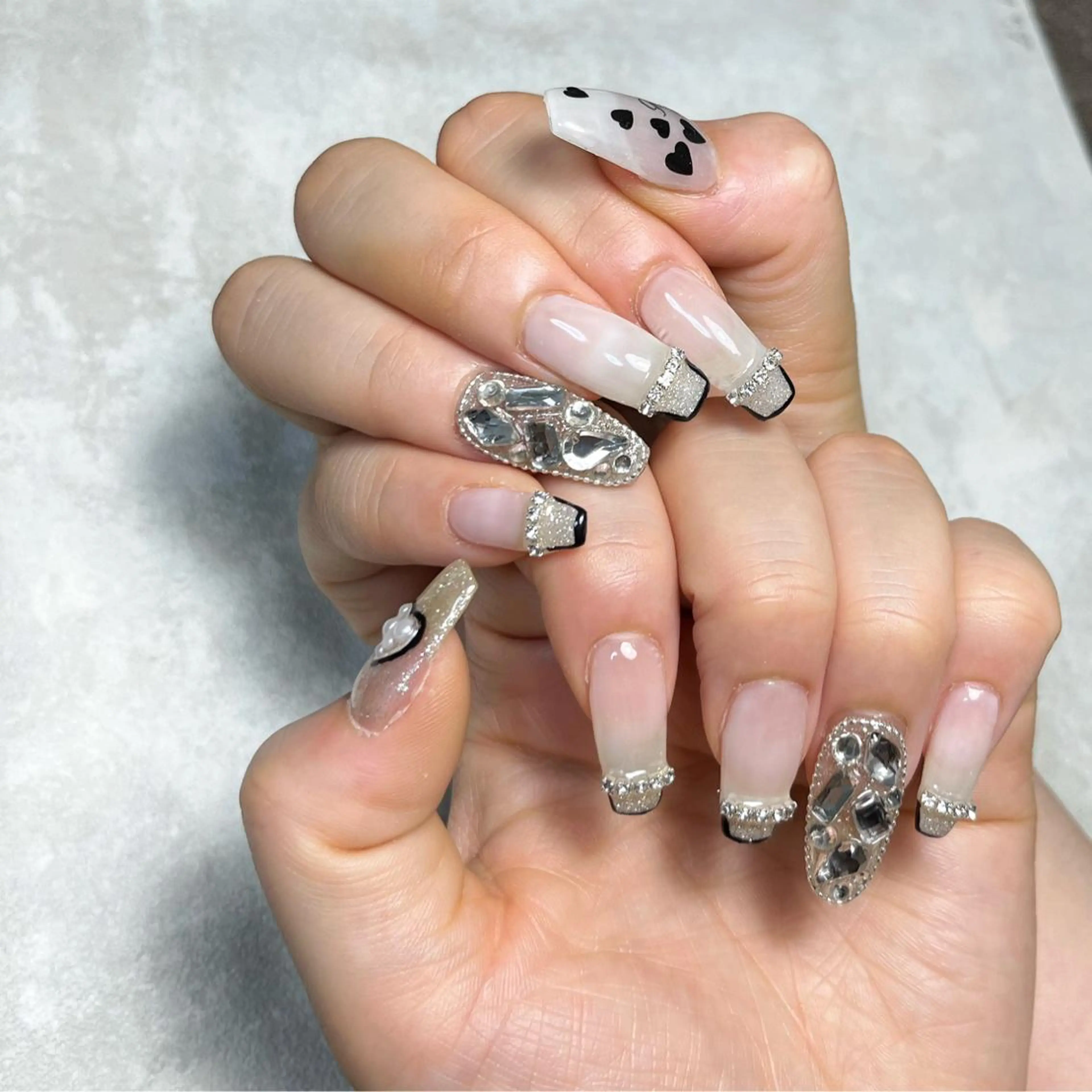 ネイル Laki nailのネイルデザイン