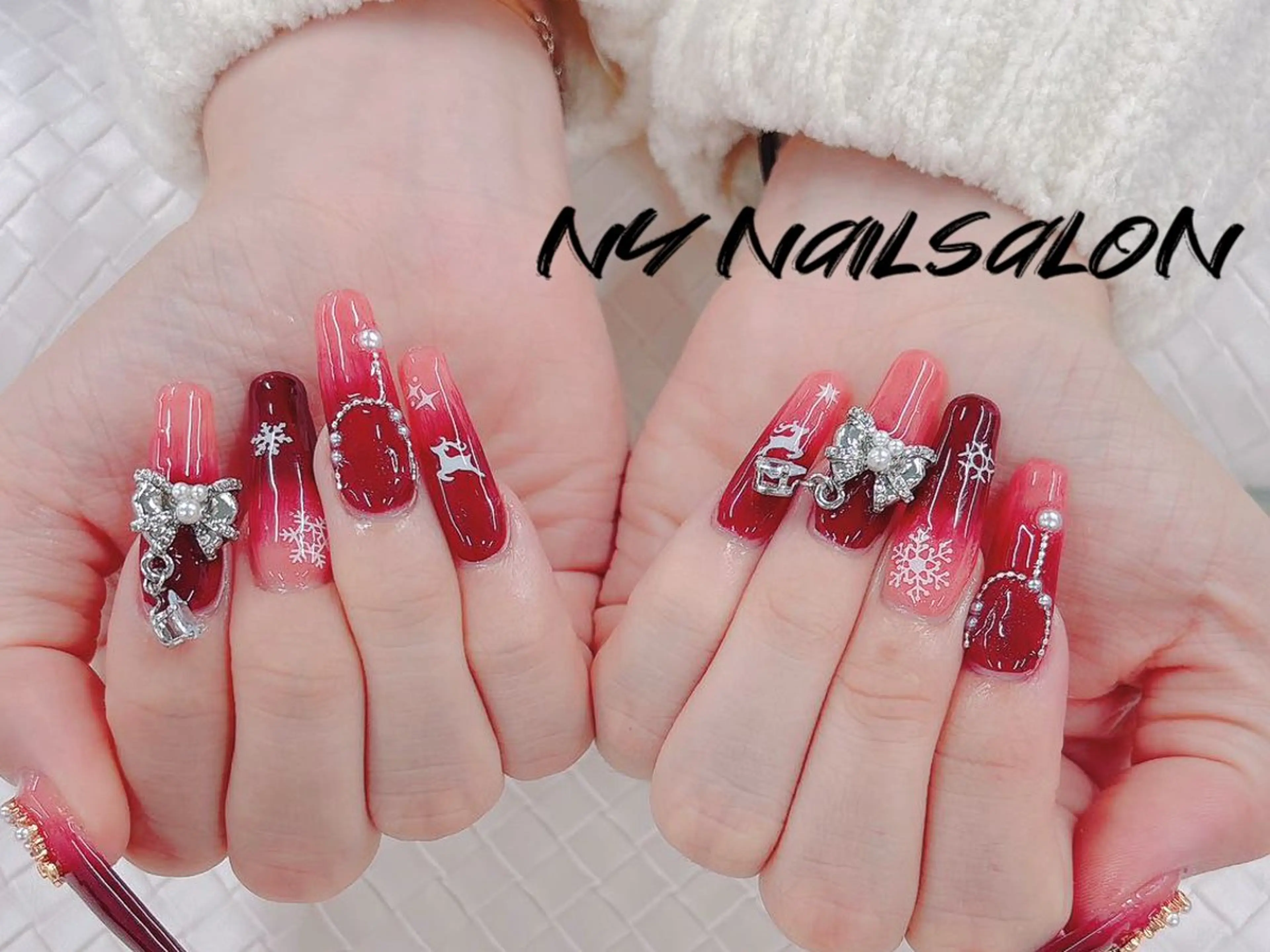 ネイル 長さ出し フットネイル フレンチネイル ジェルネイル ガーリー ハンドネイル NYネイルサロン 千葉中央店所属・NYネイルサロン 千葉中央店のネイルデザイン