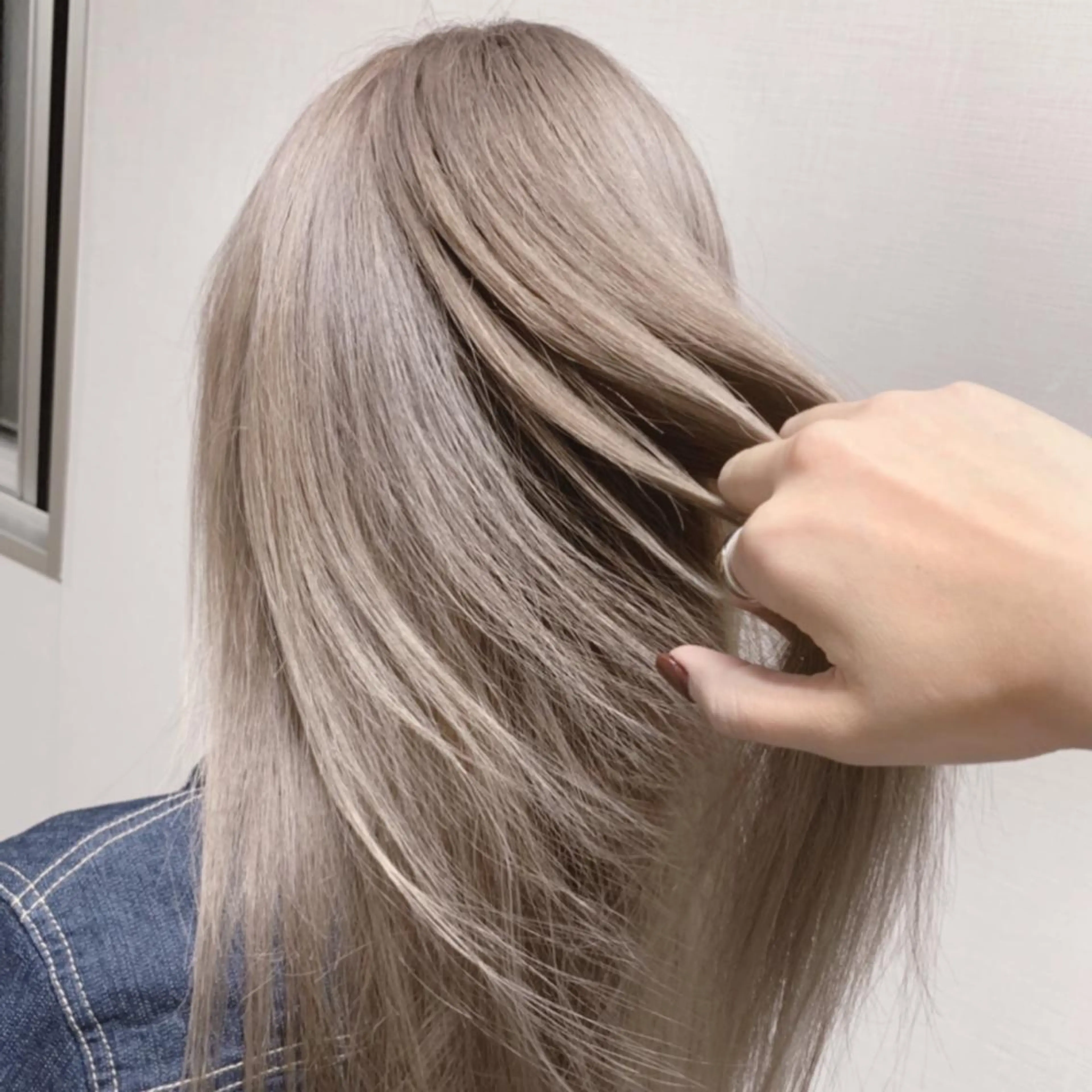 セミロング カラー ヘアアレンジ キッズ ブリーチ ダブルカラー ヘアカラー 松井那津子 /ハイライトブリーチのヘアスタイル