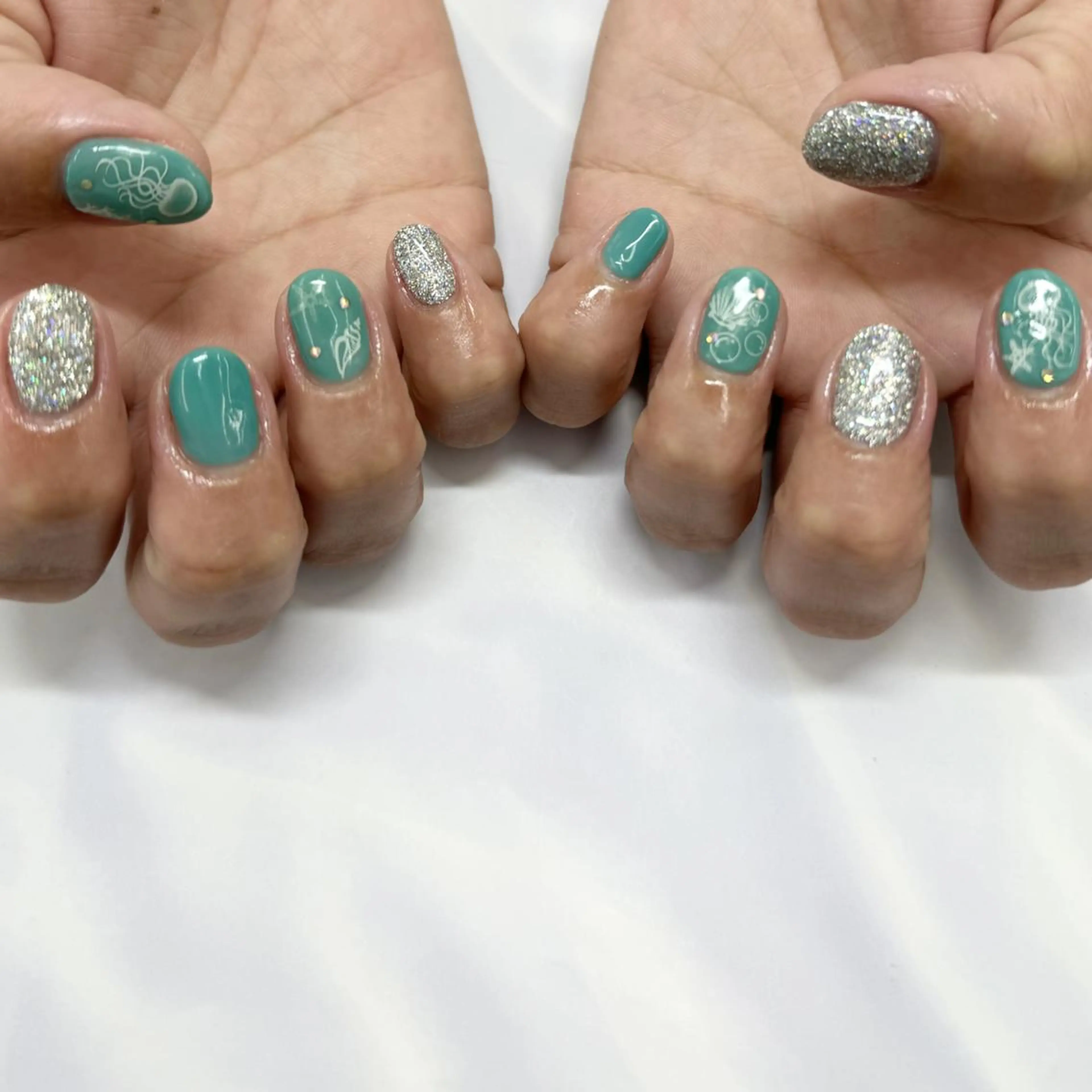 ネイル Nail salon Honey Beeのネイルデザイン