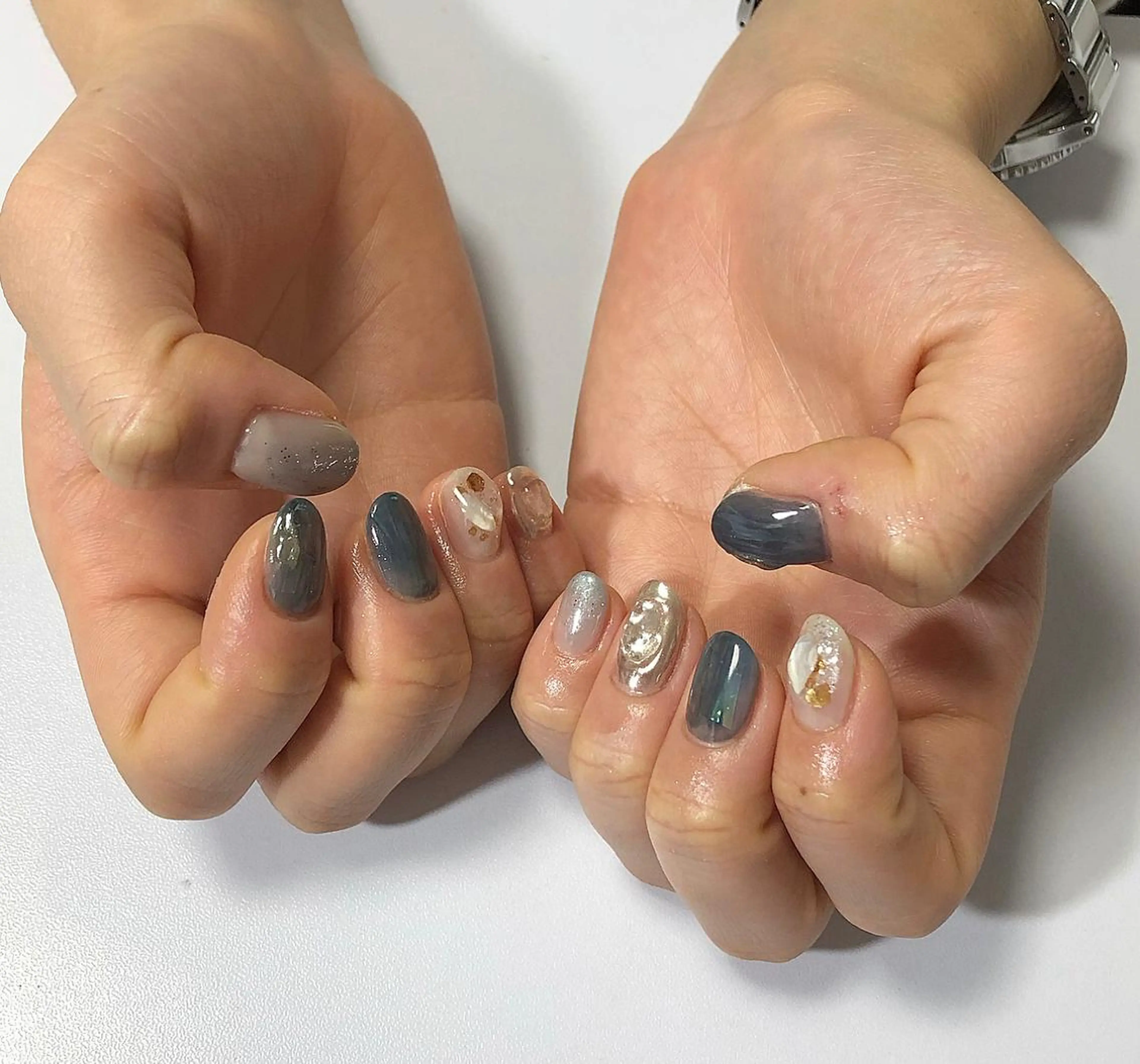 ネイル ハンドネイル émus nail Mamiのネイルデザイン