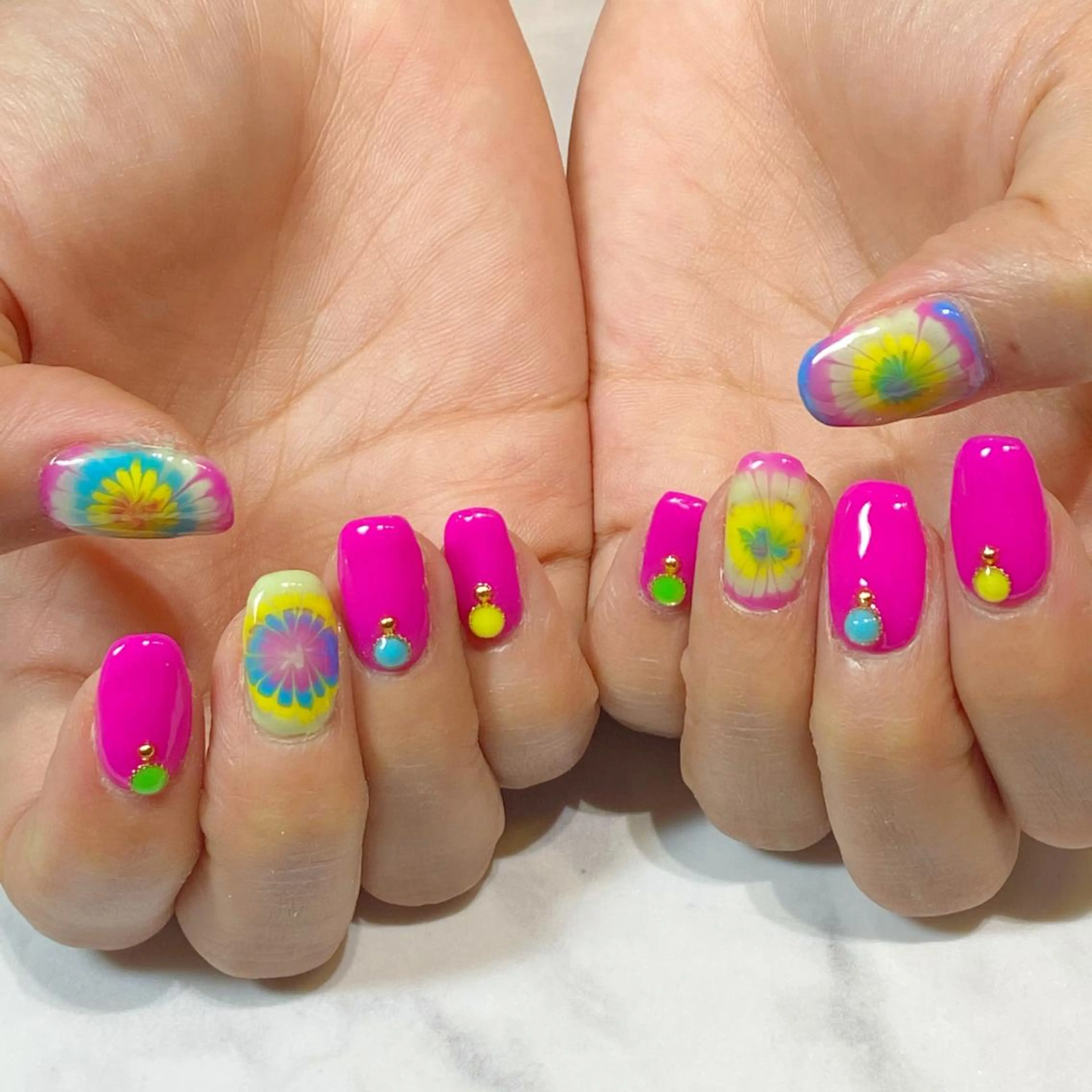 ネイル ハンドネイル YUN 💅のネイルデザイン