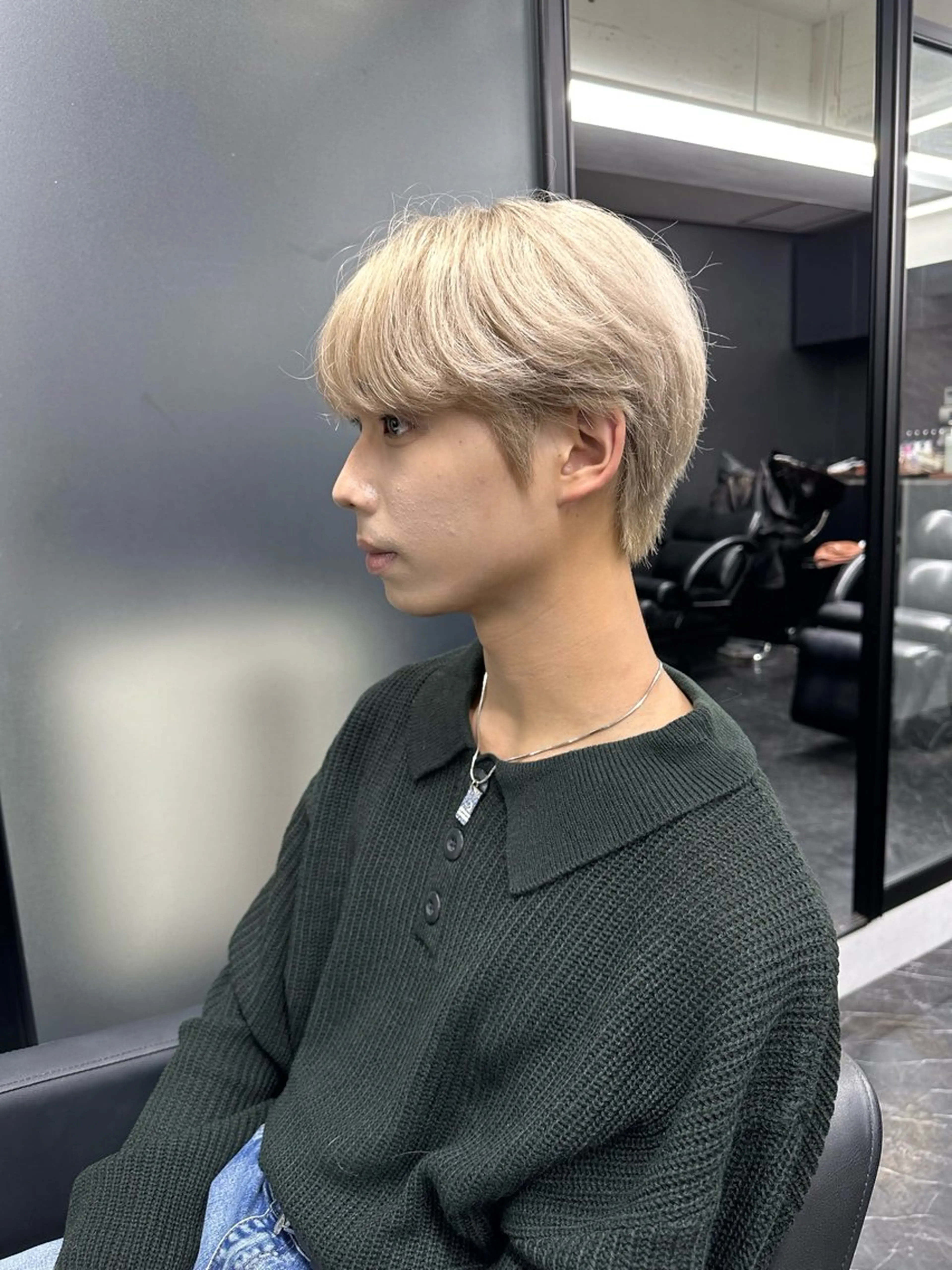 ショート カラー メンズ メンズハイトーン ハイトーンカラー ヘアカラー トリートメント ミルボンAujua認定サロン Ria  OSAKA 梅田所属・メンズ特化 Ryuのヘアスタイル