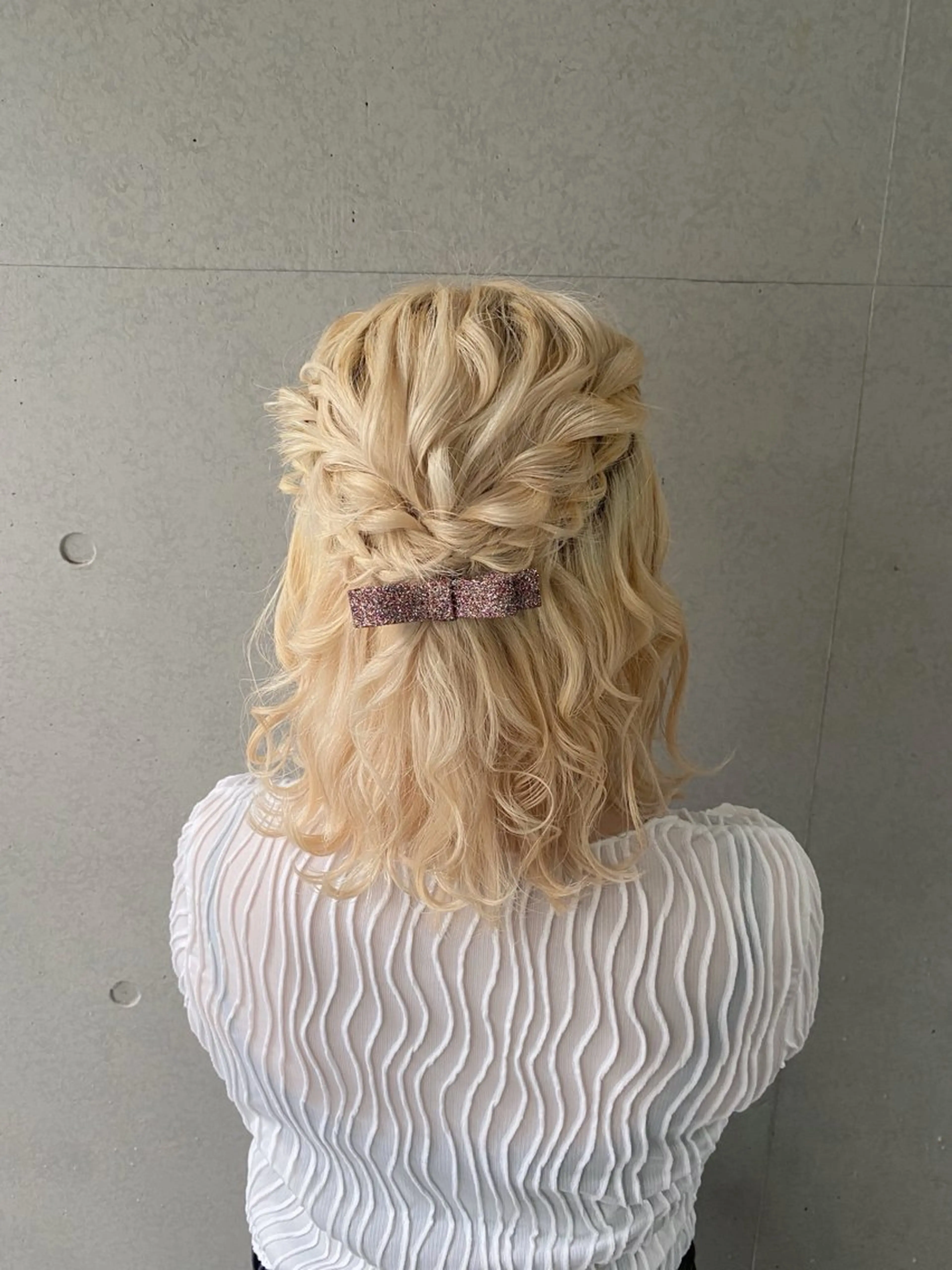 ミディアム 秋元 利央のヘアスタイル