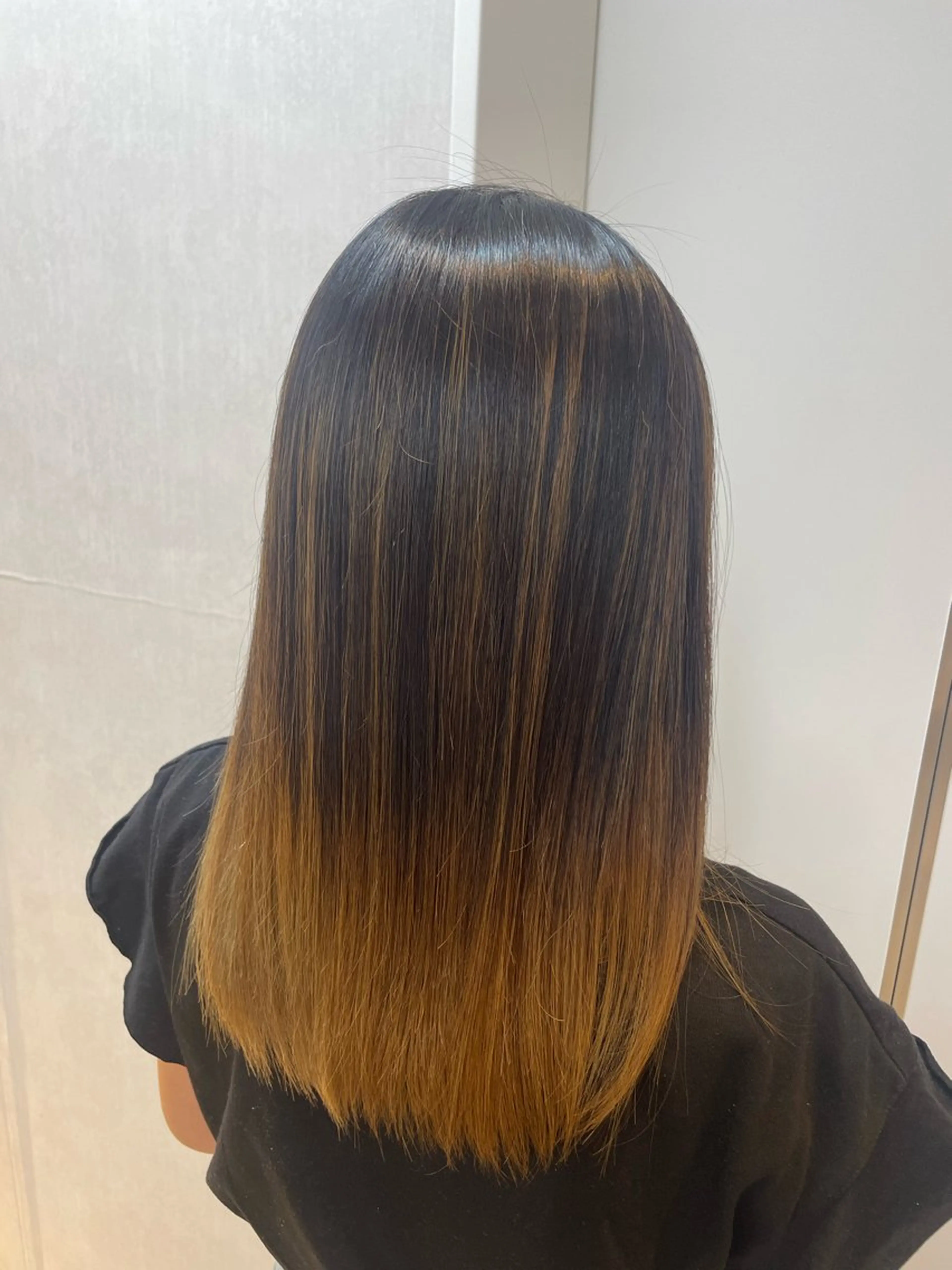 ミディアム 顔まわり/レイヤー/ 透明感/まいな🥨のヘアスタイル