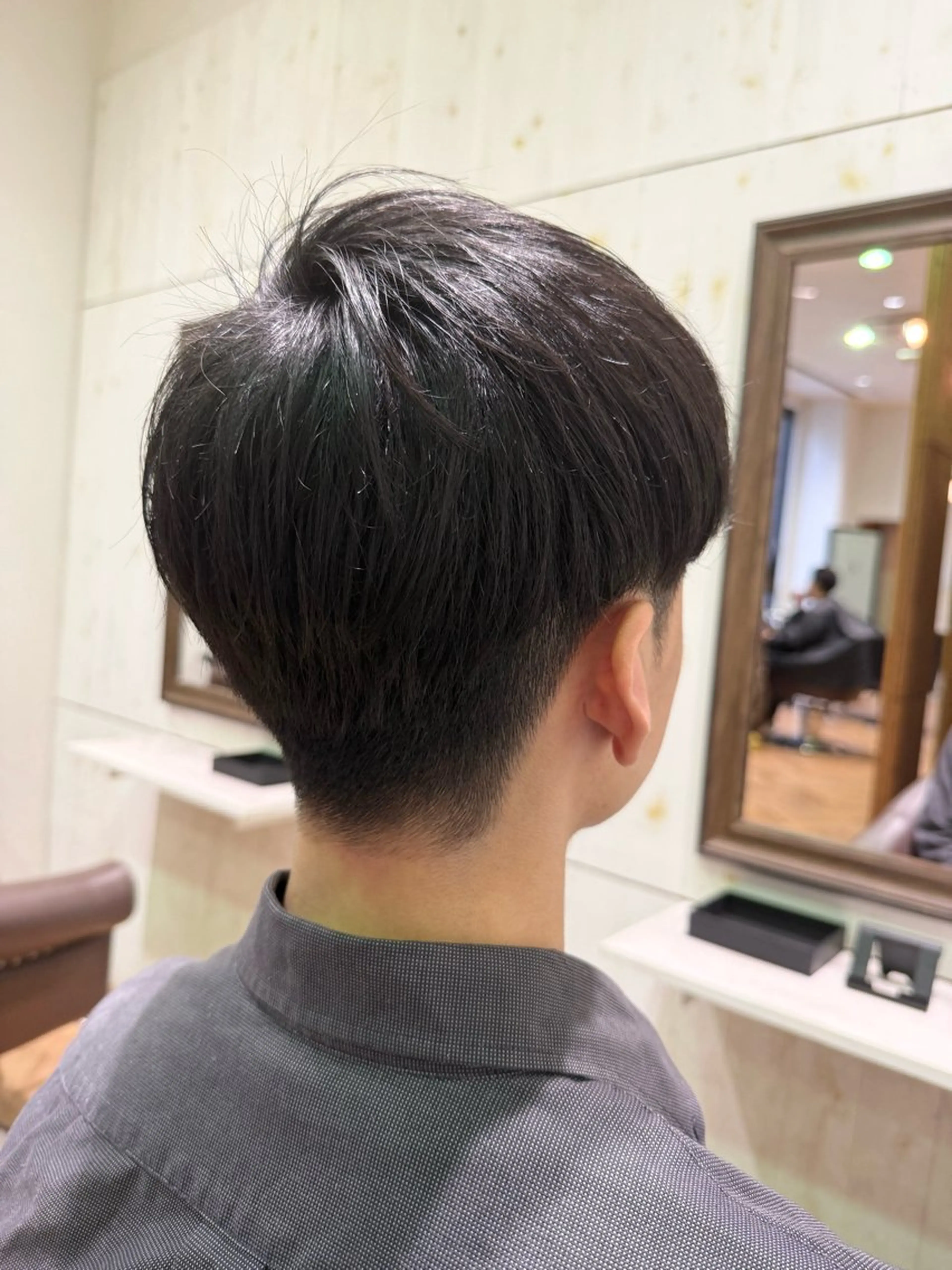 ショート メンズ マッシュ 刈り上げ 溝口 槙里也のヘアスタイル