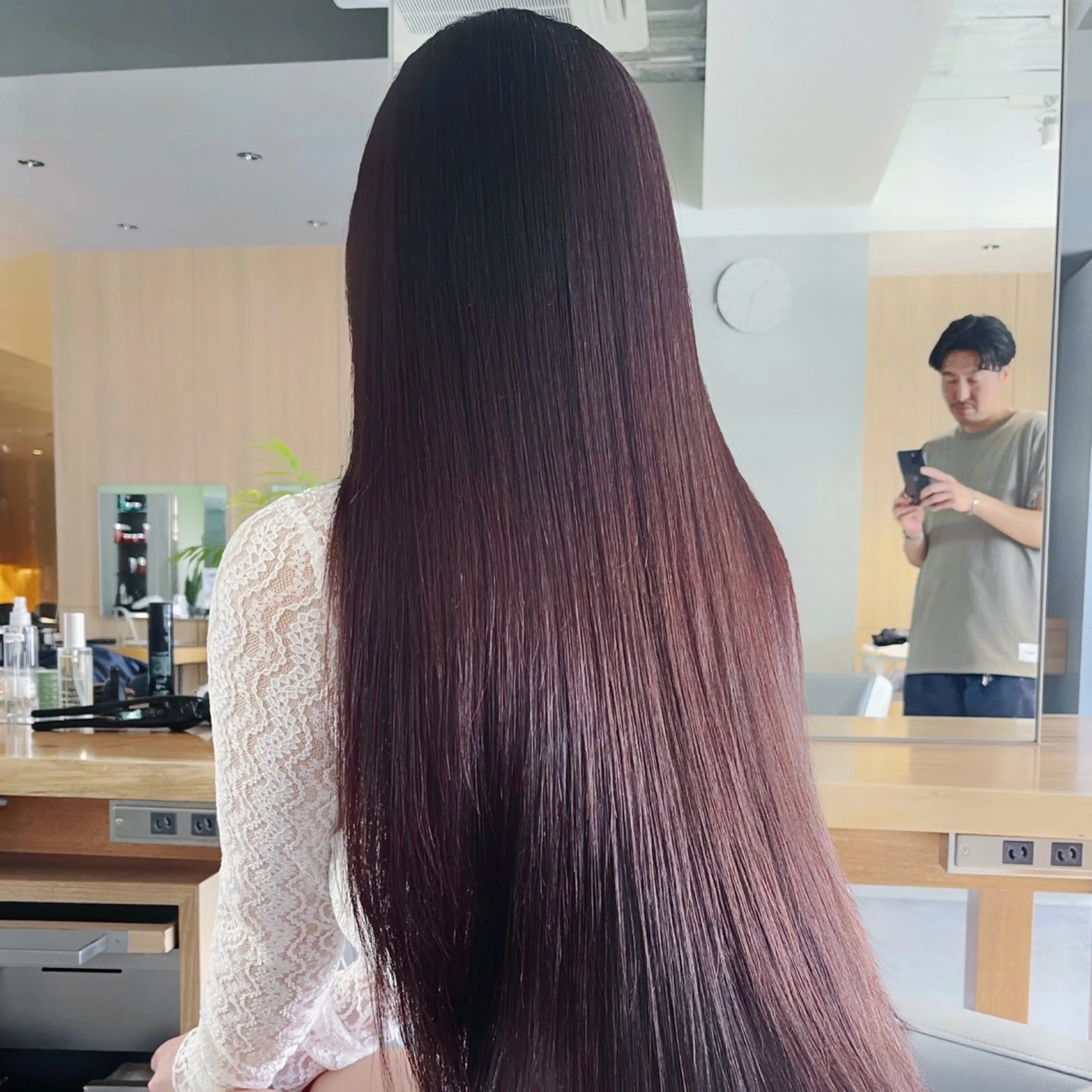 ロング youres hair恵比寿本店所属・縮毛矯正×レイヤー カット/飯田 輝のヘアスタイル