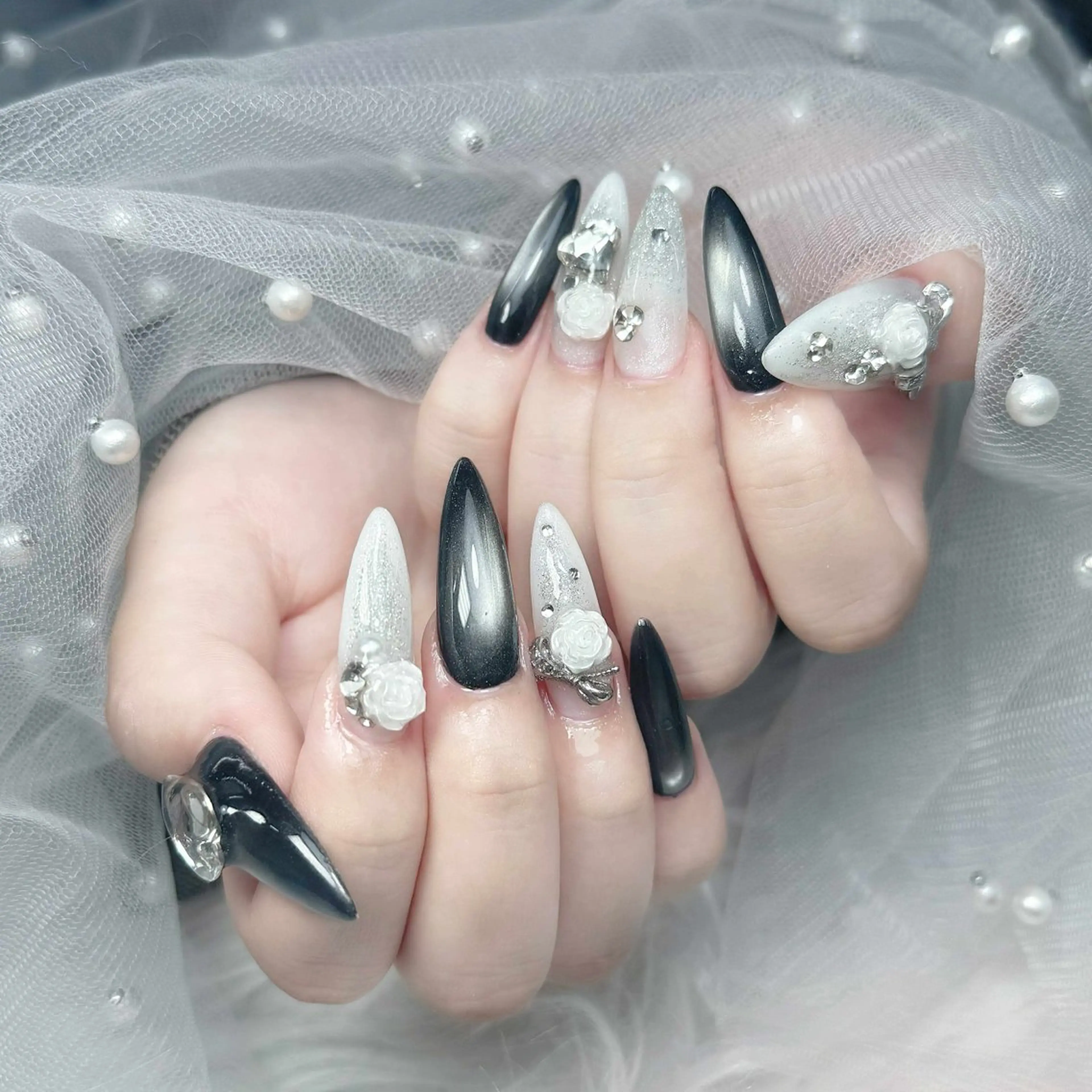 ネイル アートネイル ジェルネイル キラキラネイル 持ち込み シンプルネイル Nova Nail Salonのネイルデザイン