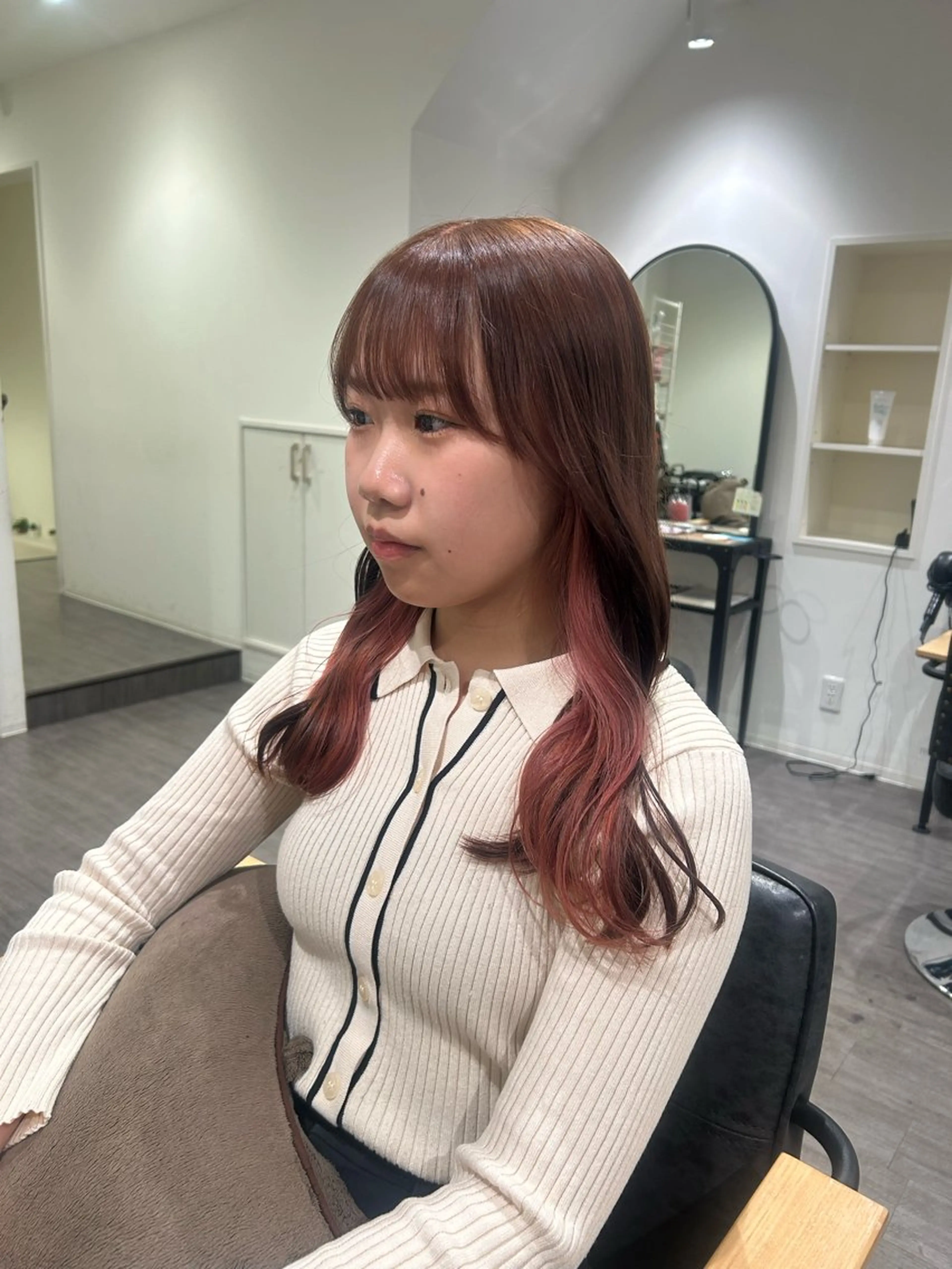 ロング カラー ヘアアレンジ ブラウンカラー デザインカラー ピンクカラー ピンクブラウン ヘアカラー トリートメント cocotte 💟草間紫音💟のヘアスタイル