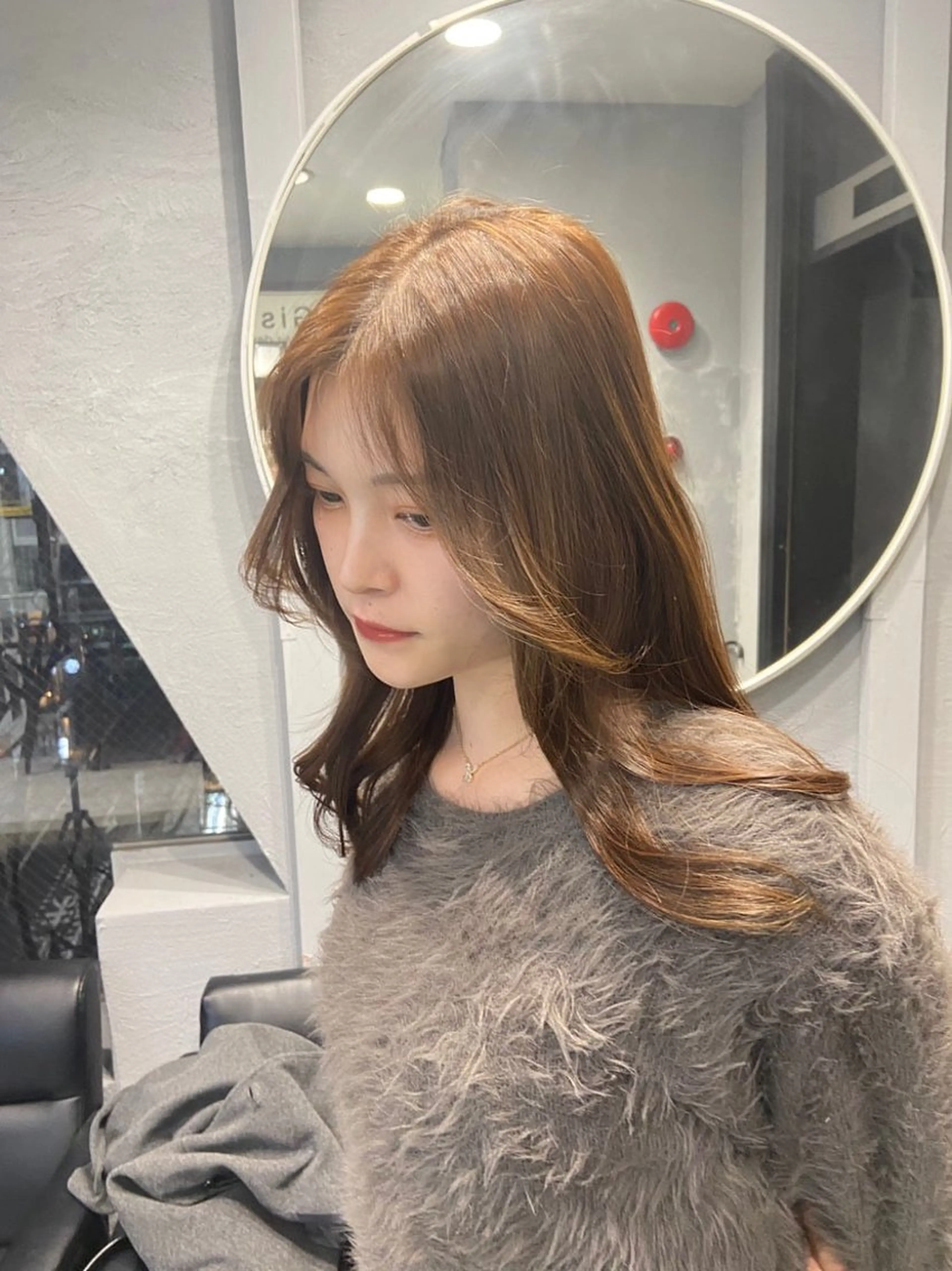 ロング カラー TATSUブリーチ/ ミルクティーベージュのヘアスタイル