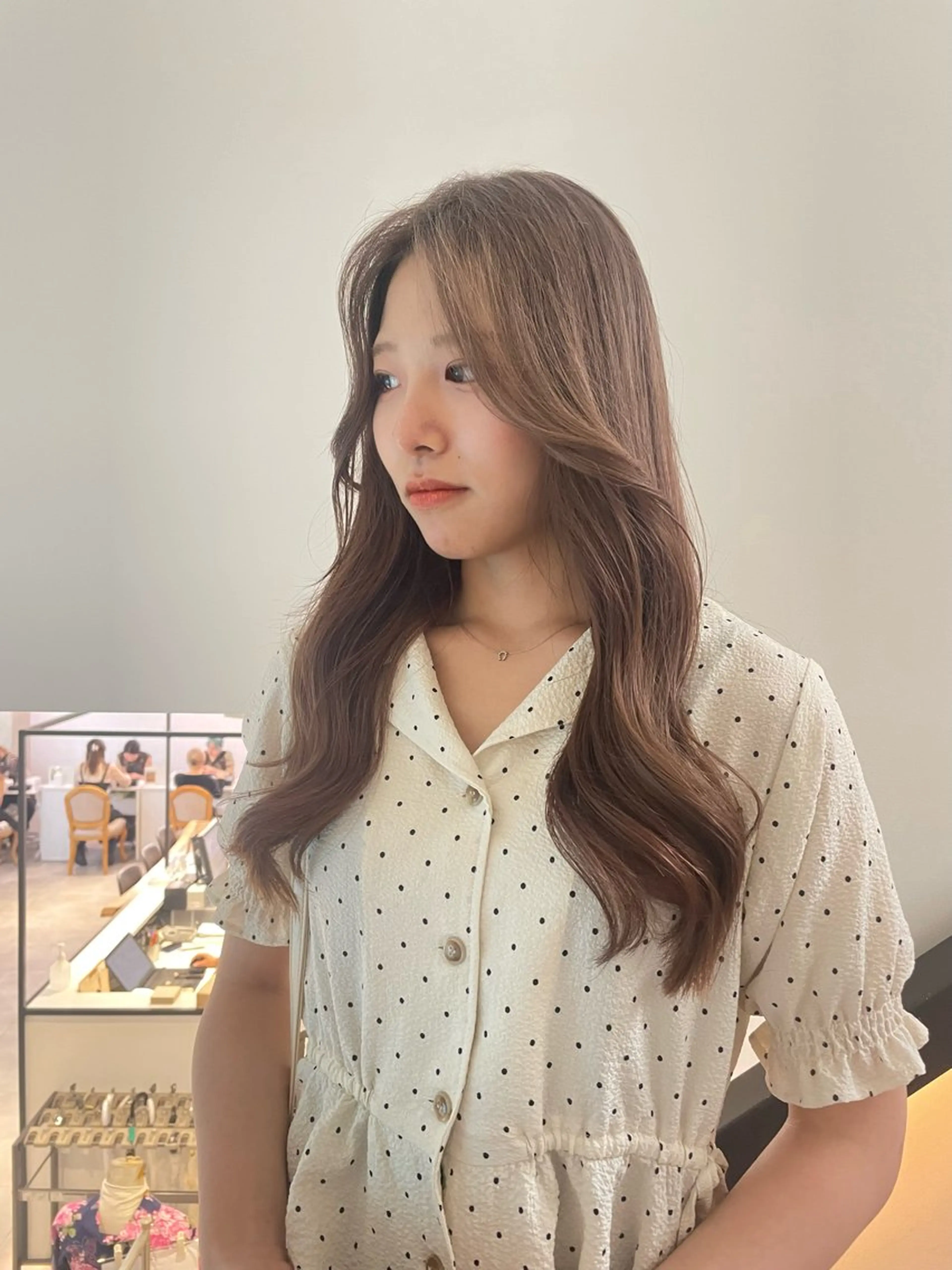 ロング カラー ヘアカラー 🌟暖色系ハイトーン 🌟AIのヘアスタイル