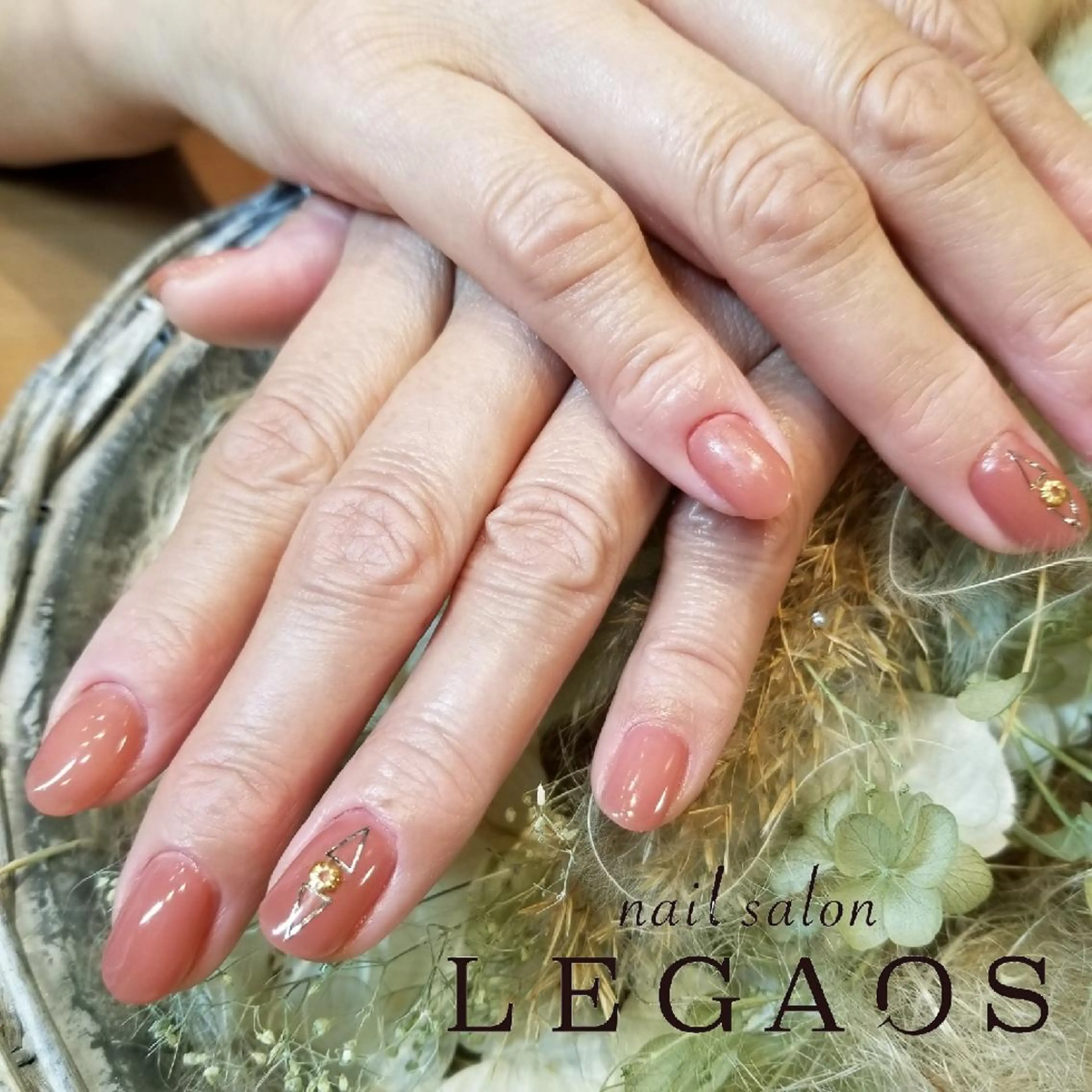 ネイル アートネイル ｾﾝﾀｰ南 LEGAOSともこのネイルデザイン