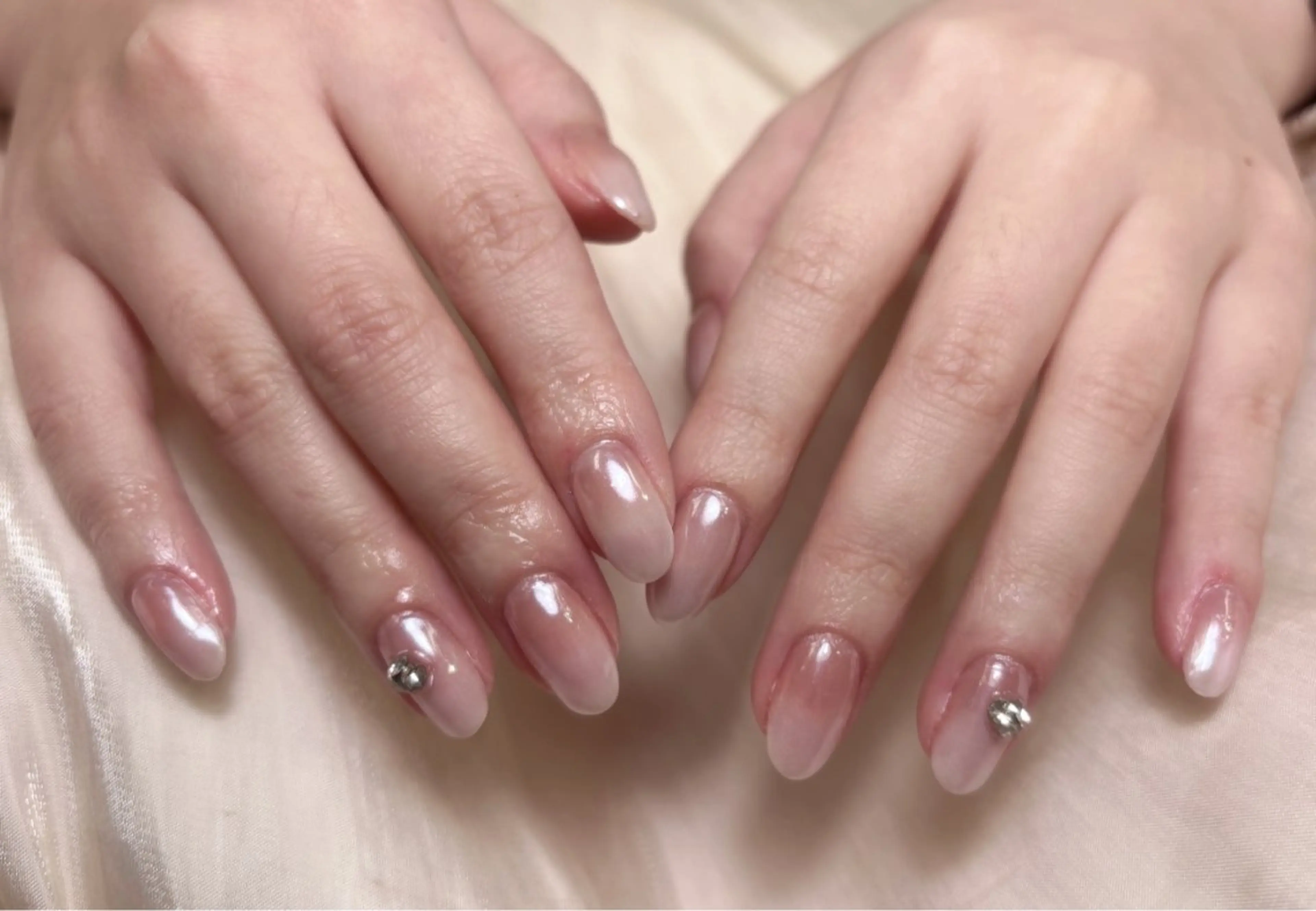 ネイル ハンドネイル キン グミのネイルデザイン