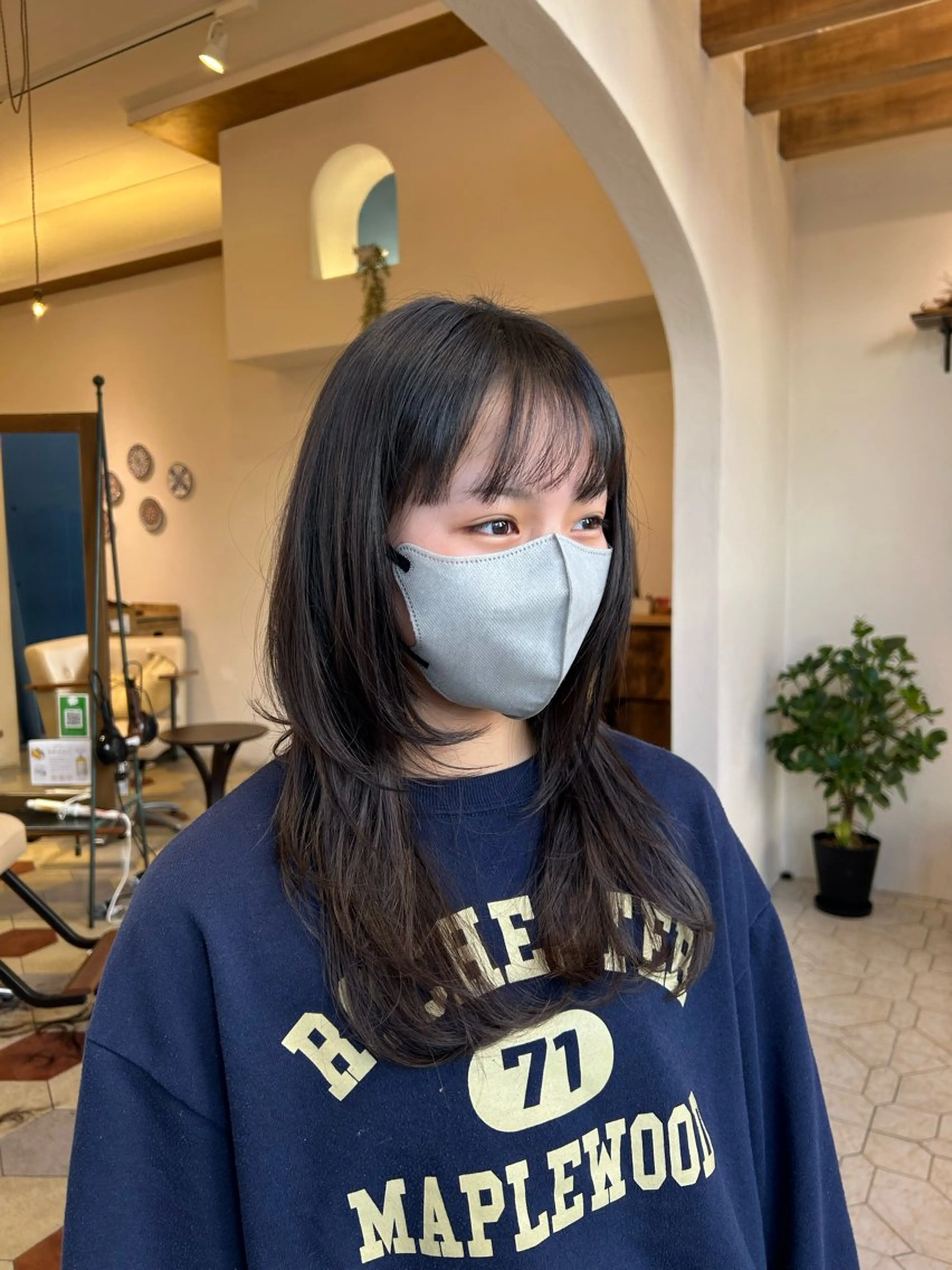 セミロング レイヤーカット ウルフカット ウルフレイヤー カット 柳川沙羅 🌿透明感カラーのヘアスタイル