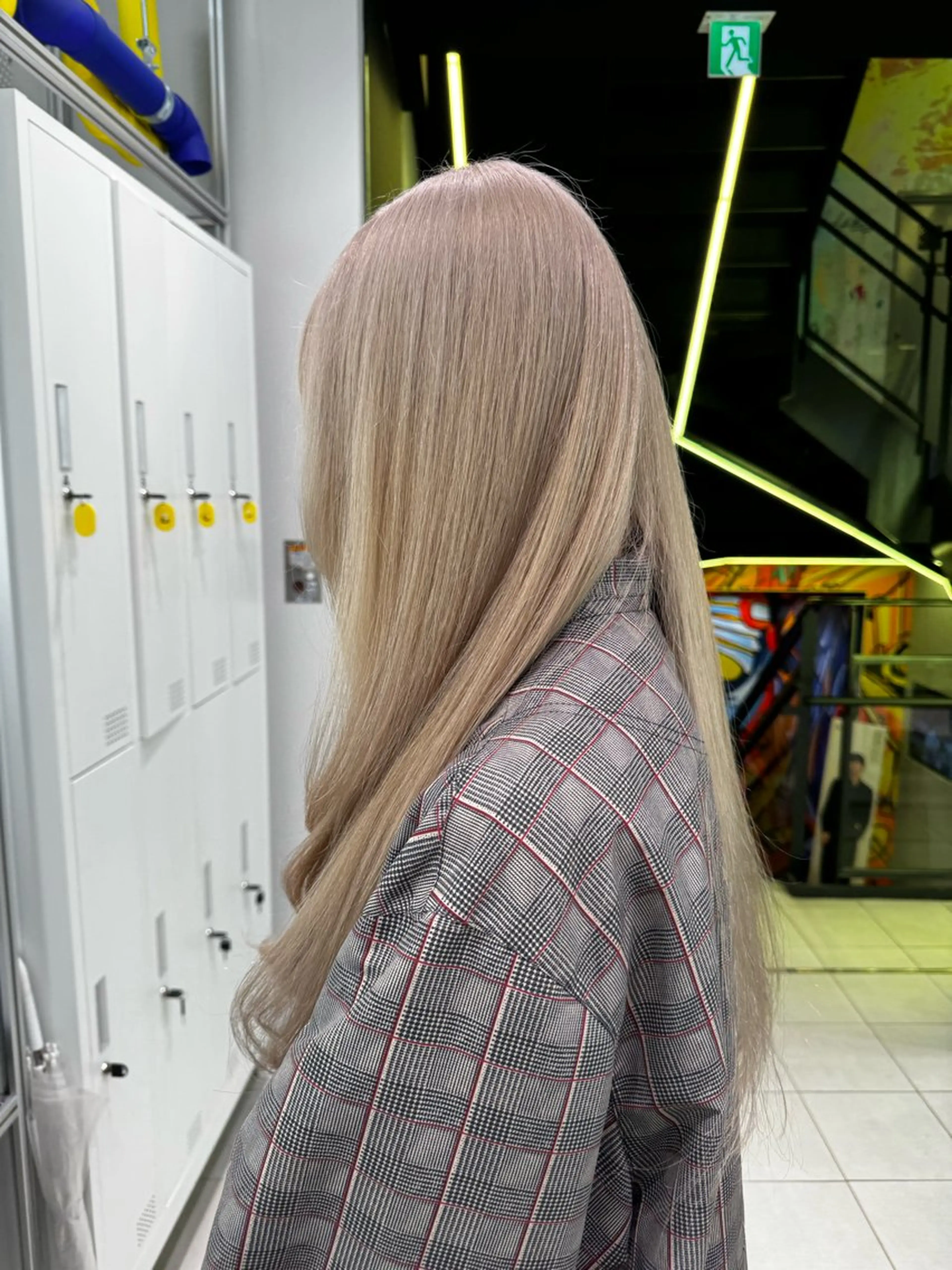 ロング カラー 増井 歩夢のヘアスタイル