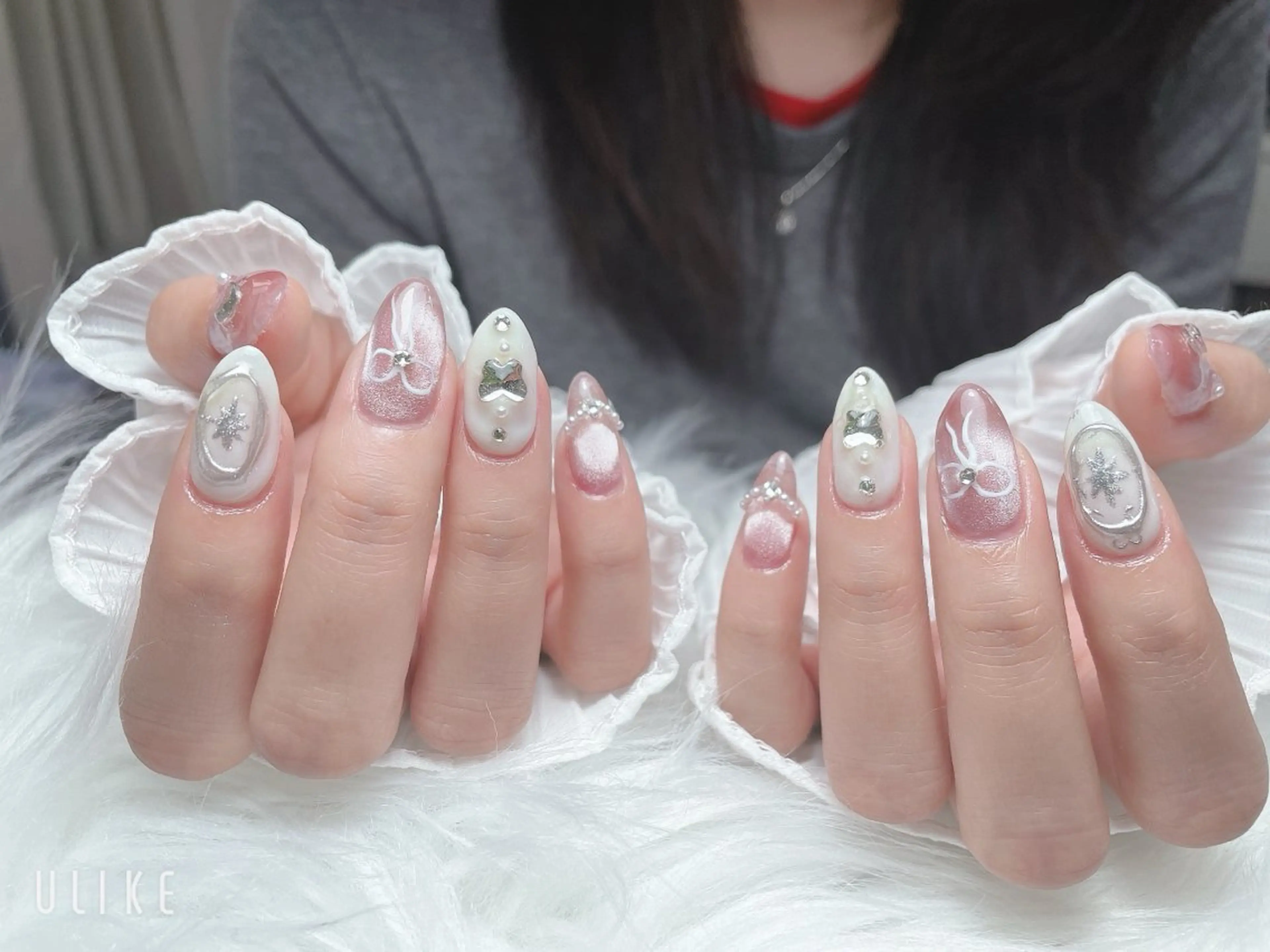 ネイル MoonHi Nail Salon所属・MoonHi Nail 朝霞台のネイルデザイン
