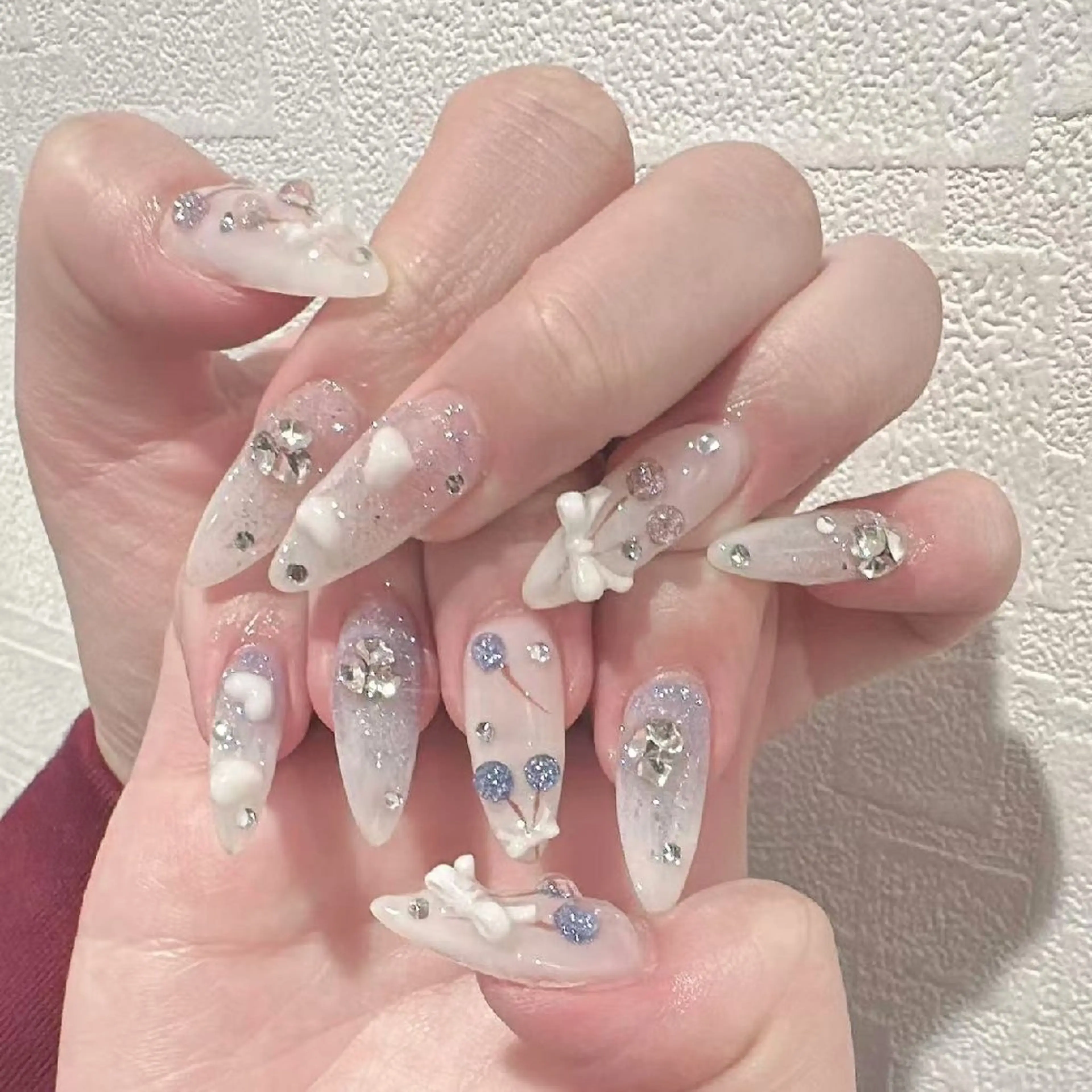 🎀チップ長さだし持ち込みデザイン(時間内でア-ト、指定ス–トン6本まで(トレーニングメニュー、10日以内直し無料)の写真