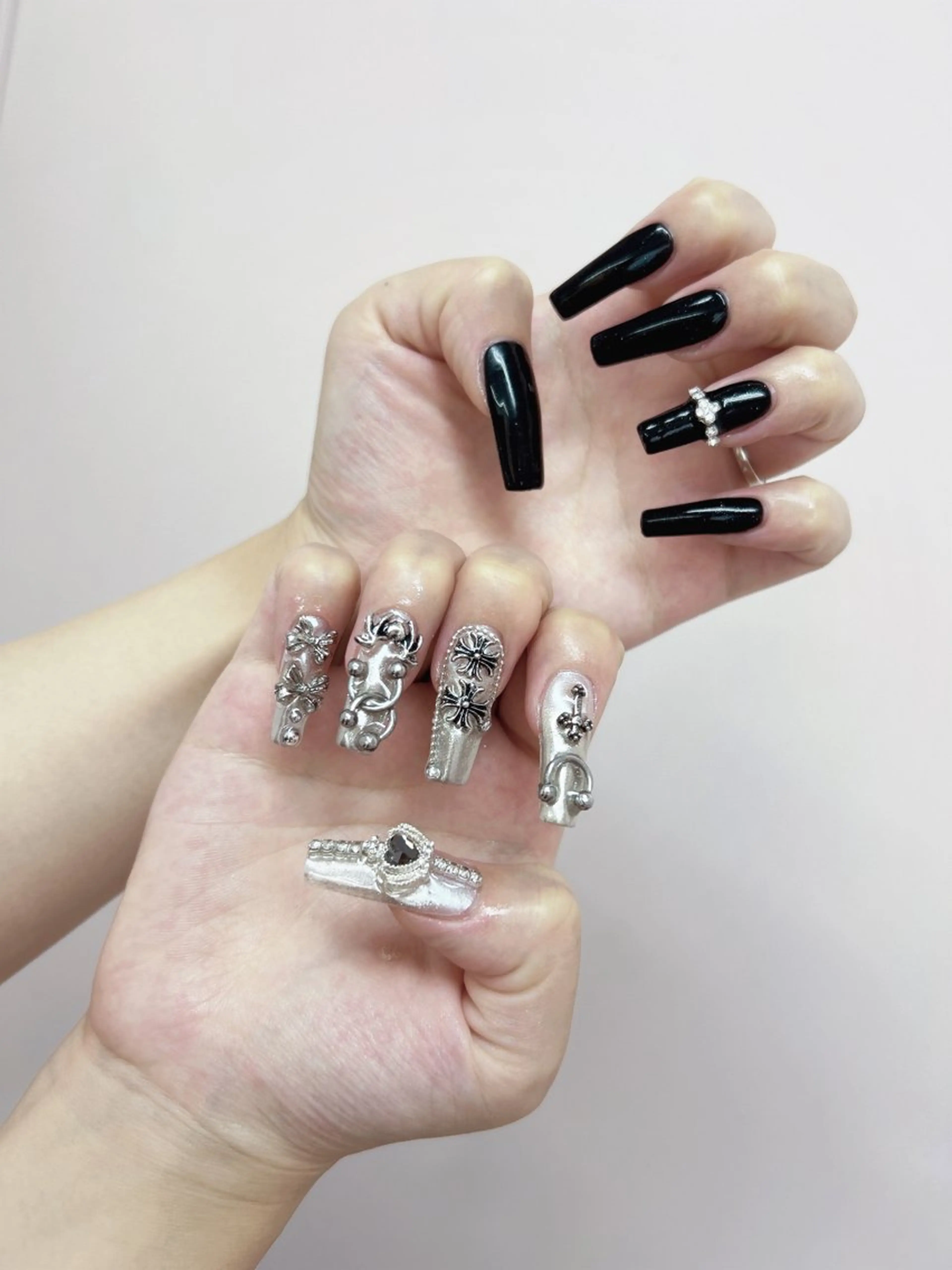 ネイル 高草木 桃香のネイルデザイン