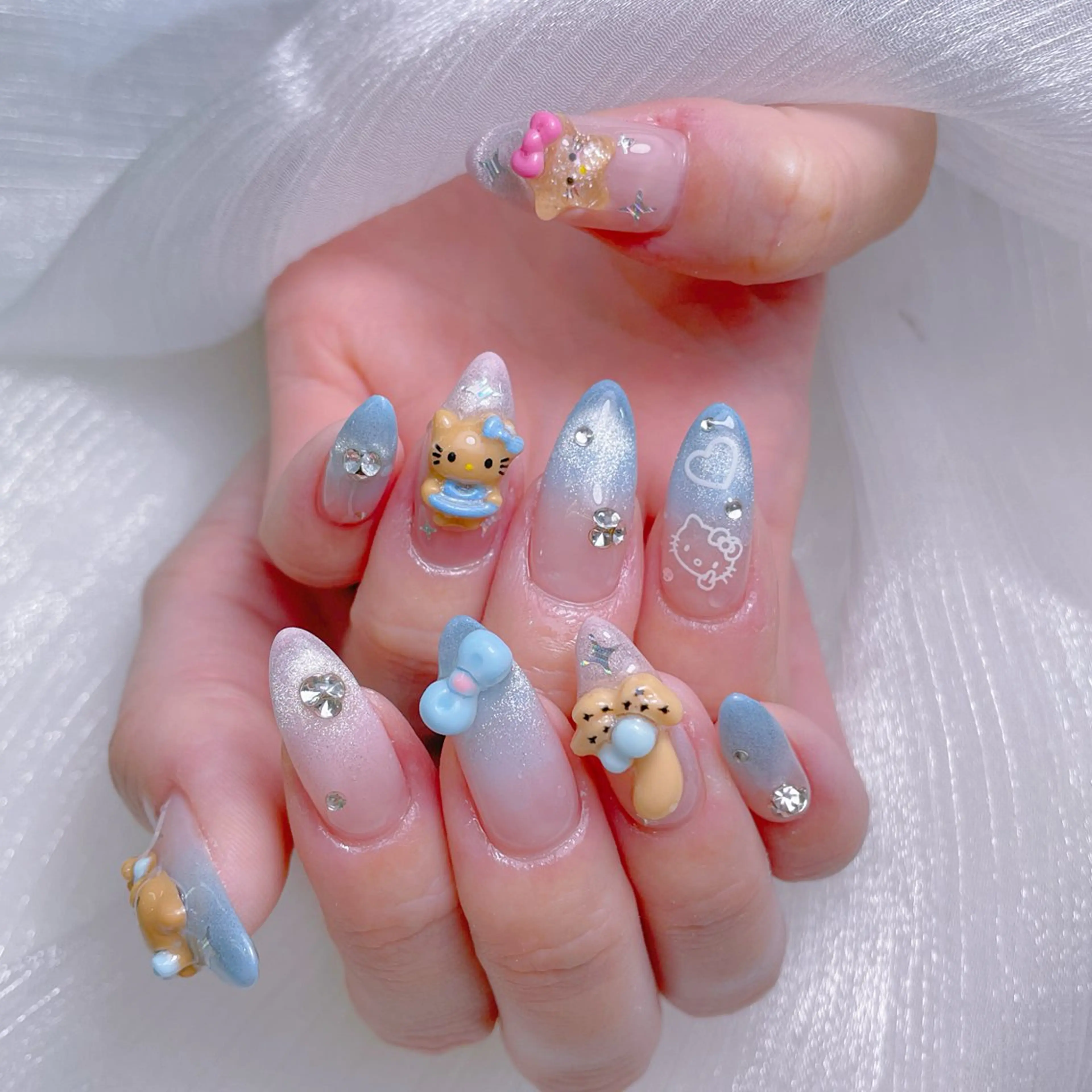 ネイル クリアネイル フラッシュネイル キラキラネイル ロングネイル マグネットネイル ハンドネイル princess 木戸　唯のネイルデザイン