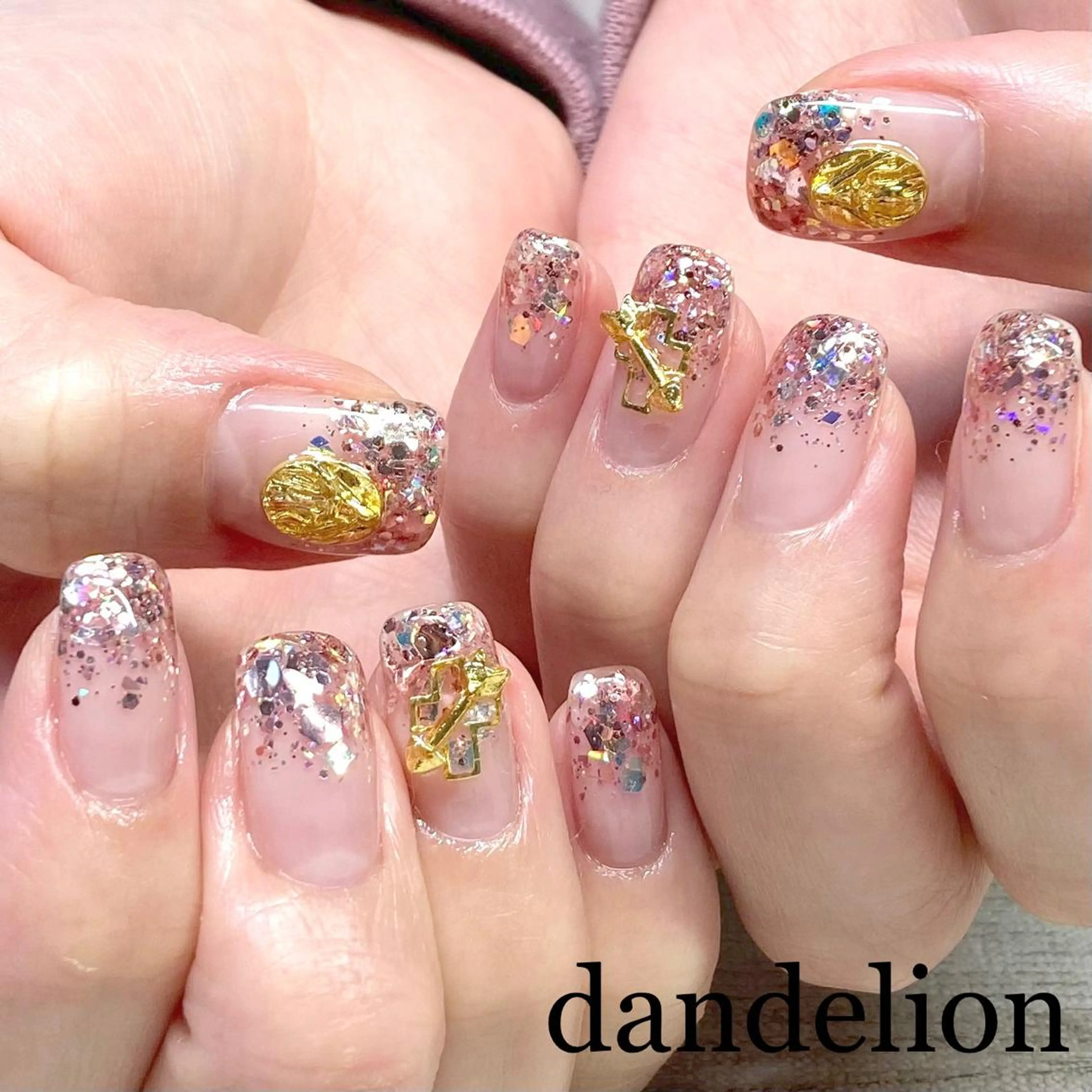 ネイル ハンドネイル ハンドケア dandelion ダンデライオンのネイルデザイン