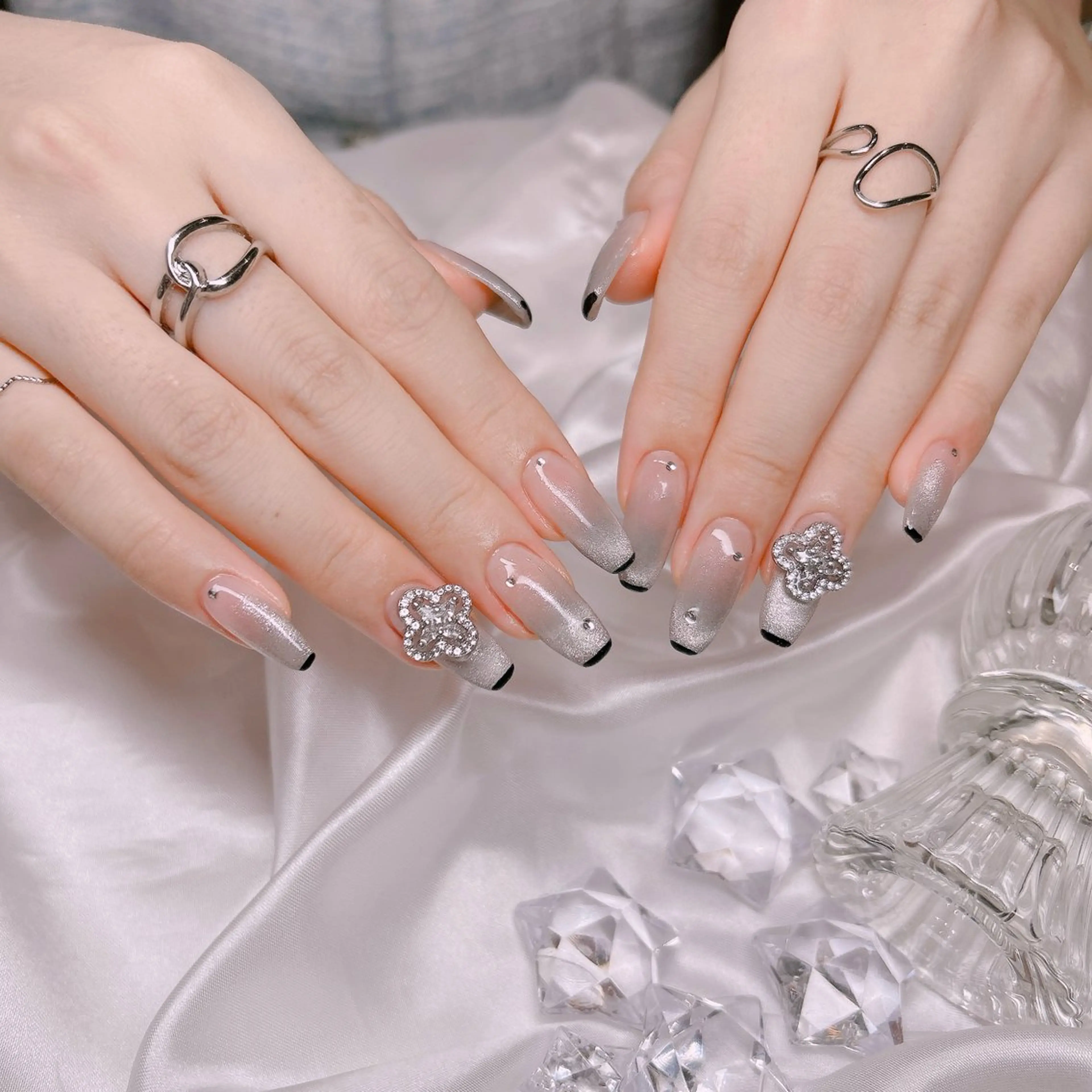 ネイル グラデーション マグネットネイル ハンドネイル junna 金山.東別院.上前津のネイルデザイン