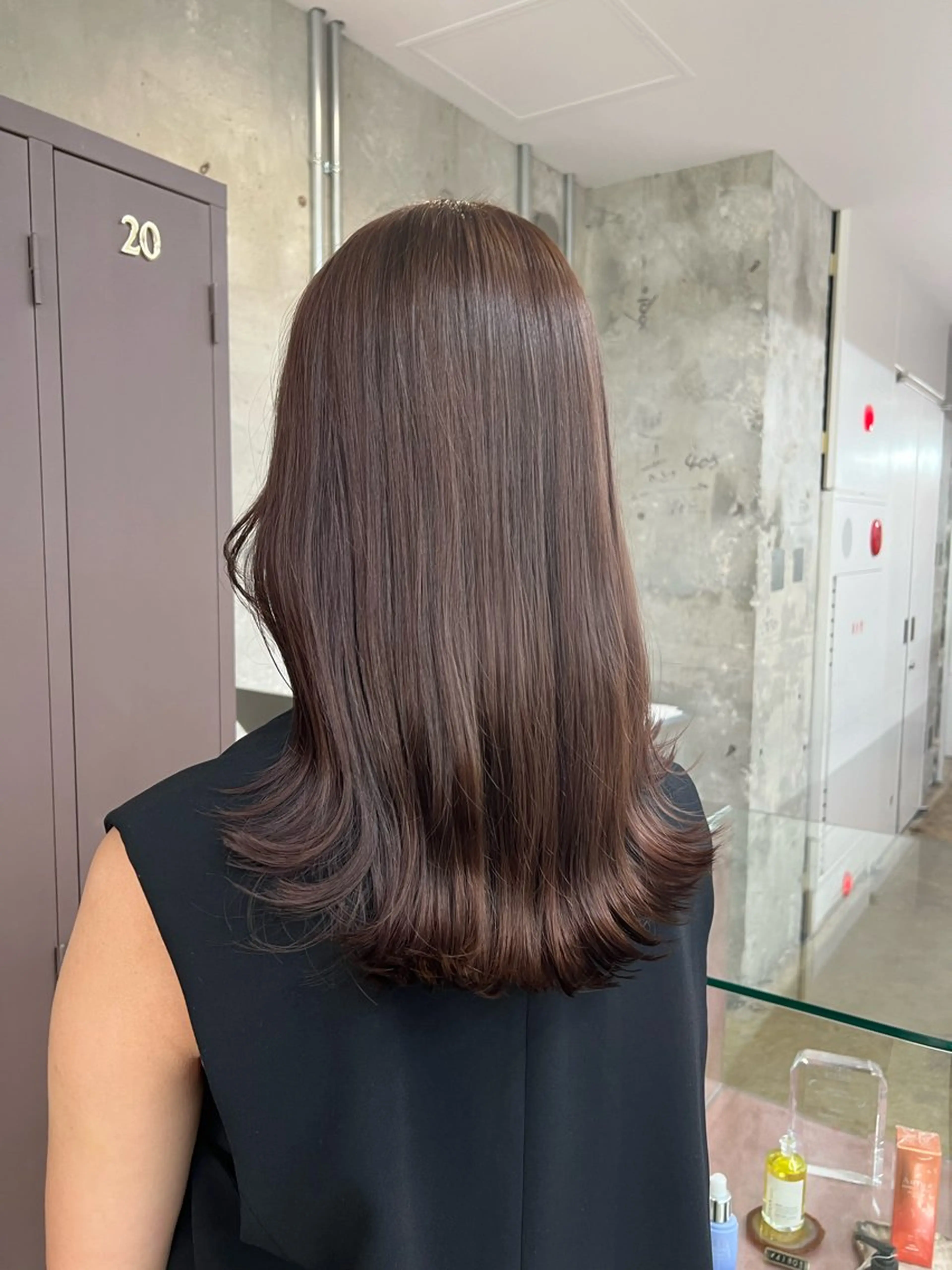 セミロング カラー ブラウンカラー ラベンダーカラー ラベンダーブラウン era所属・azumi/ボブ/暖 色/オリーブ/縮毛のヘアスタイル