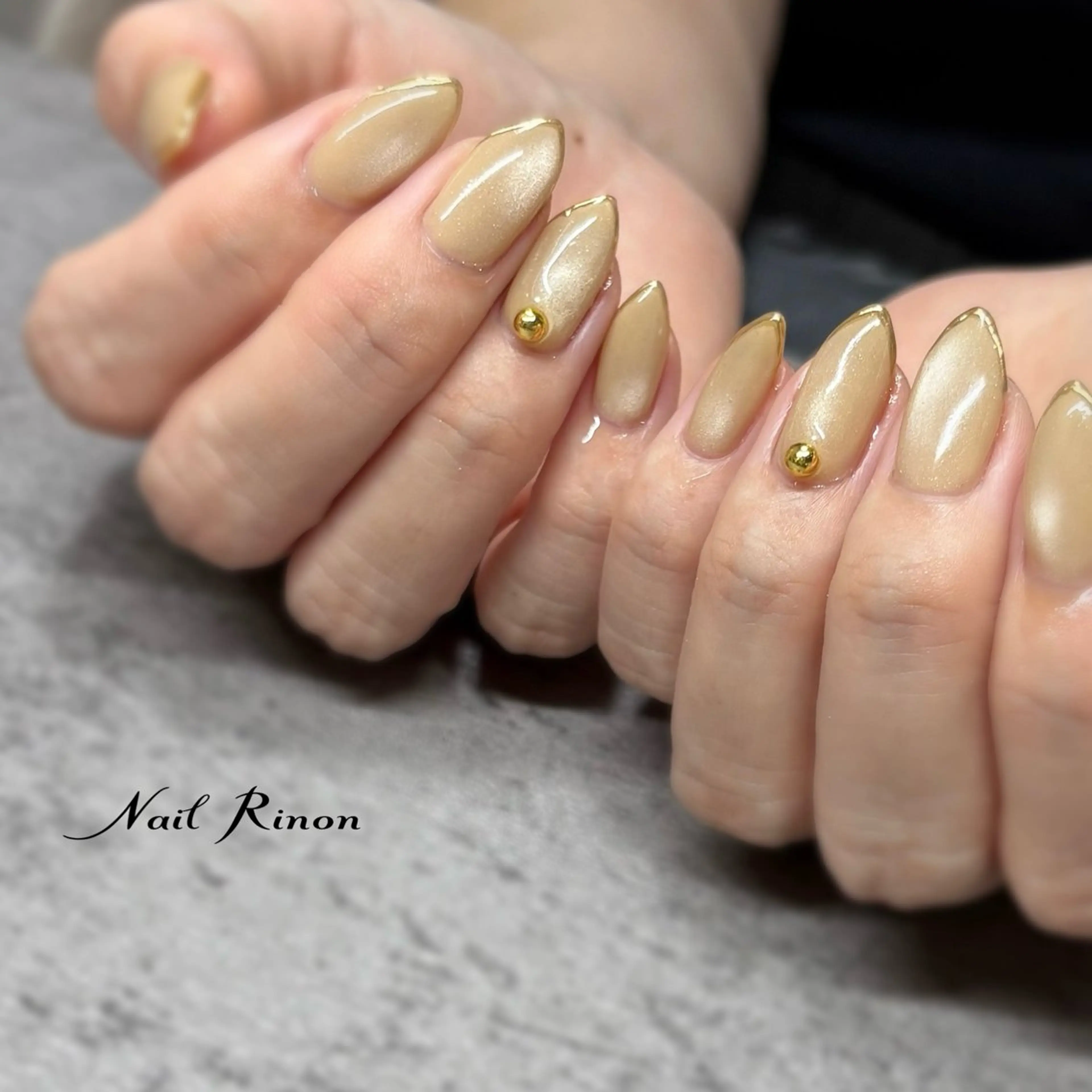 ネイル マグネットネイル ハンドネイル Nail Rinonのネイルデザイン