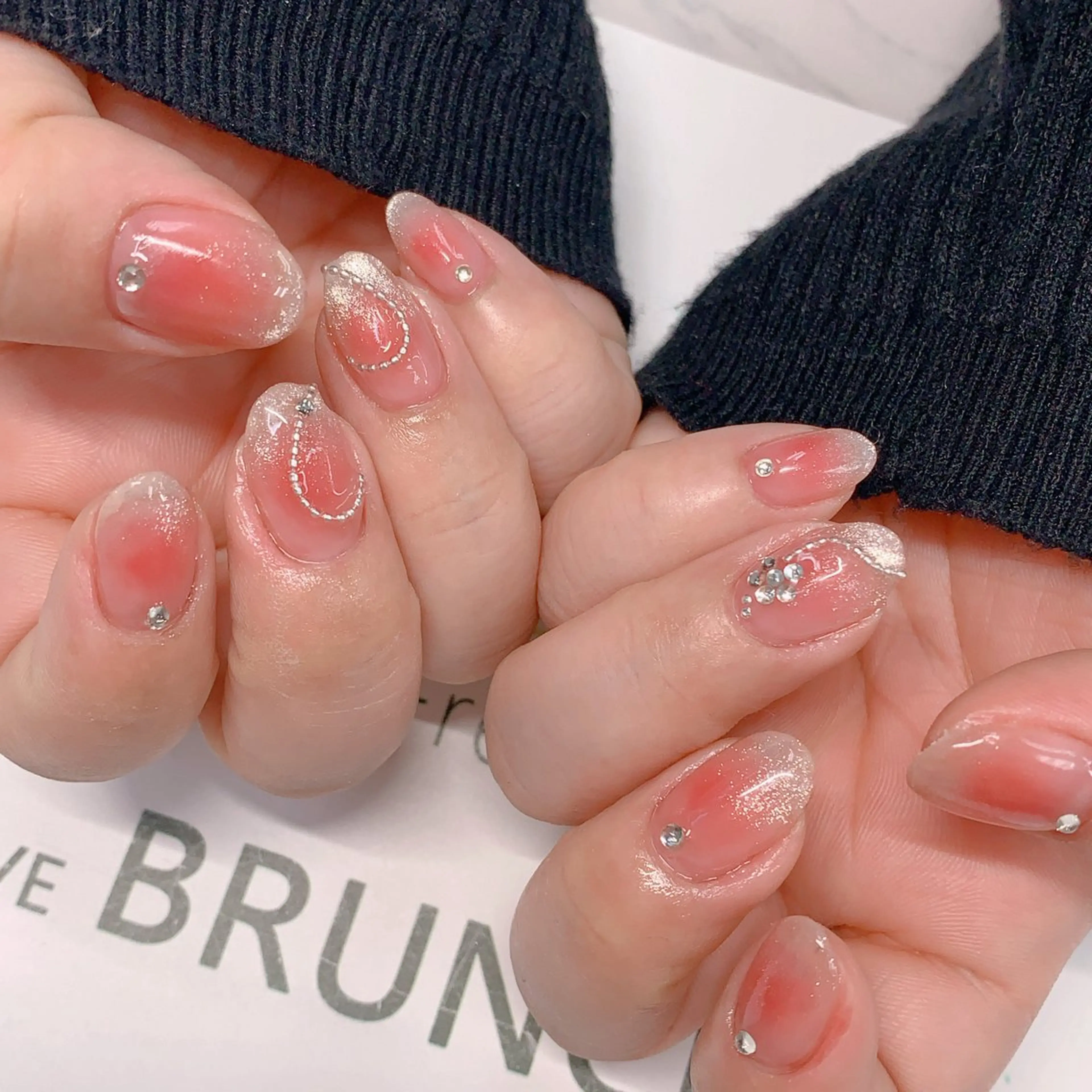 ネイル オーロラネイル 長さ出し フットネイル ジェルネイル キラキラネイル ハンドネイル インフィニティ ネイルサロンのネイルデザイン