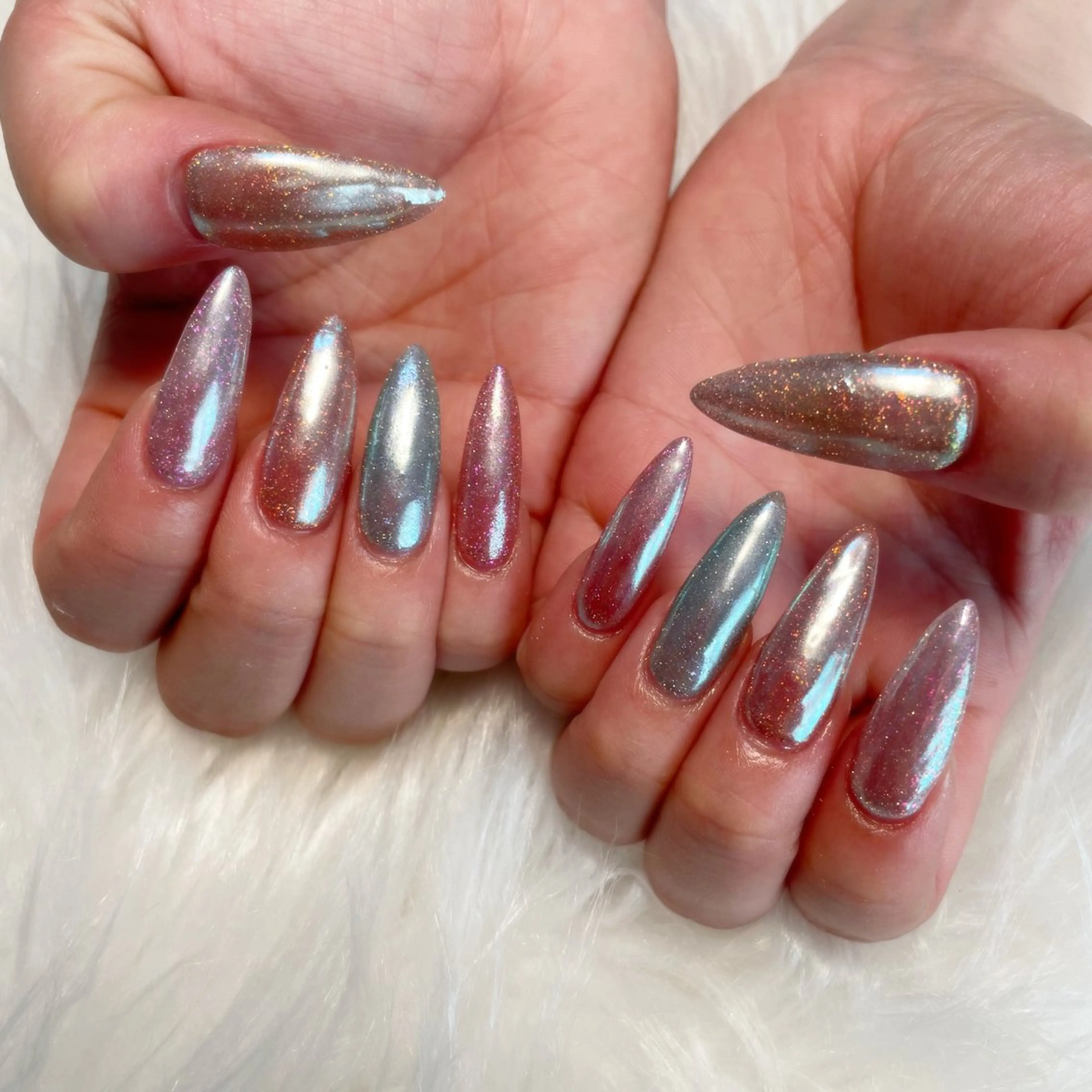 ネイル ハンドネイル ゴテゴテ💙ワンホン リオナのネイルデザイン