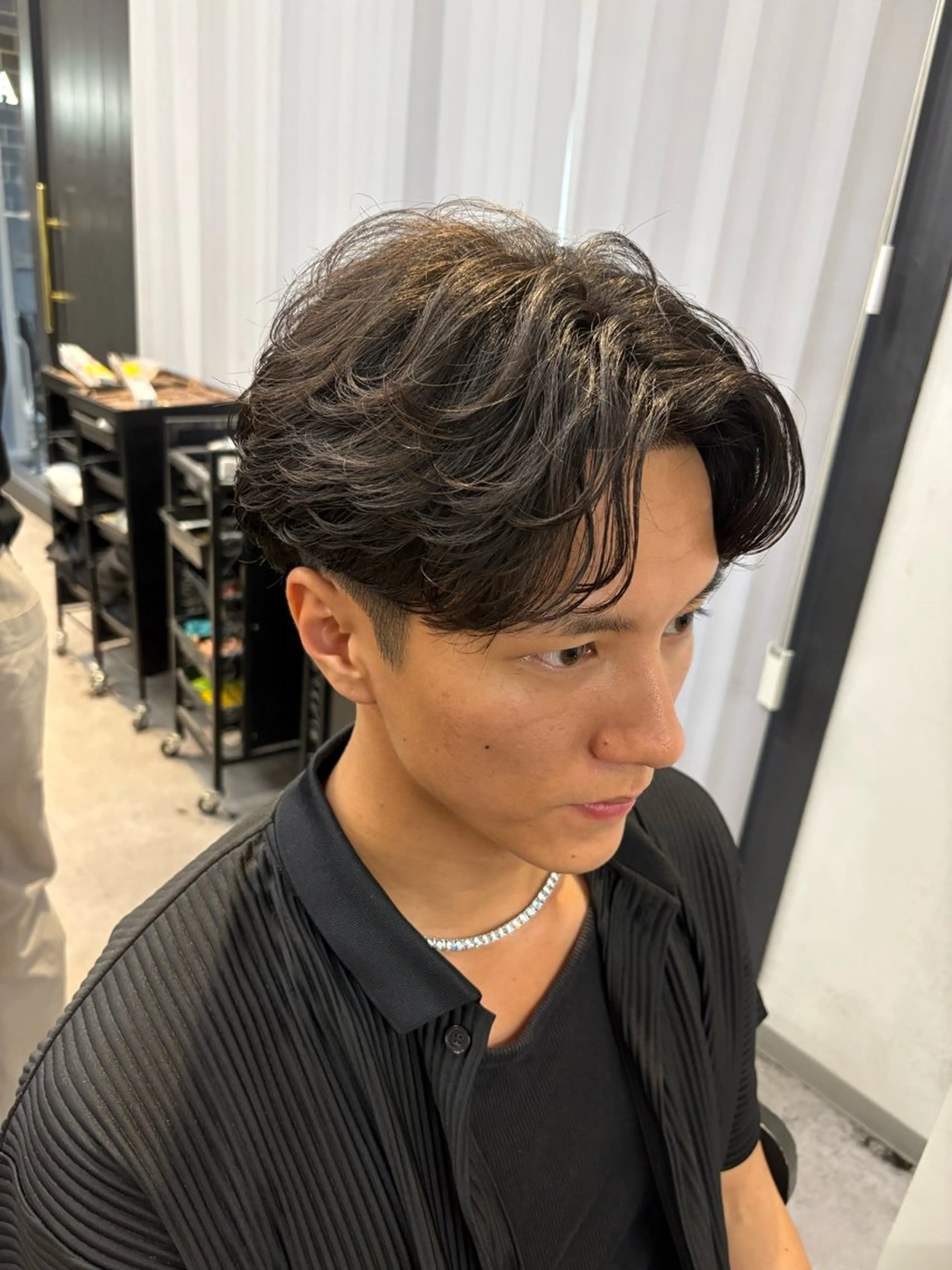 ショート パーマ ヘアアレンジ メンズ フェザーパーマ メンズパーマ カット パーマ ヘアセット men'slapis YUTOのヘアスタイル