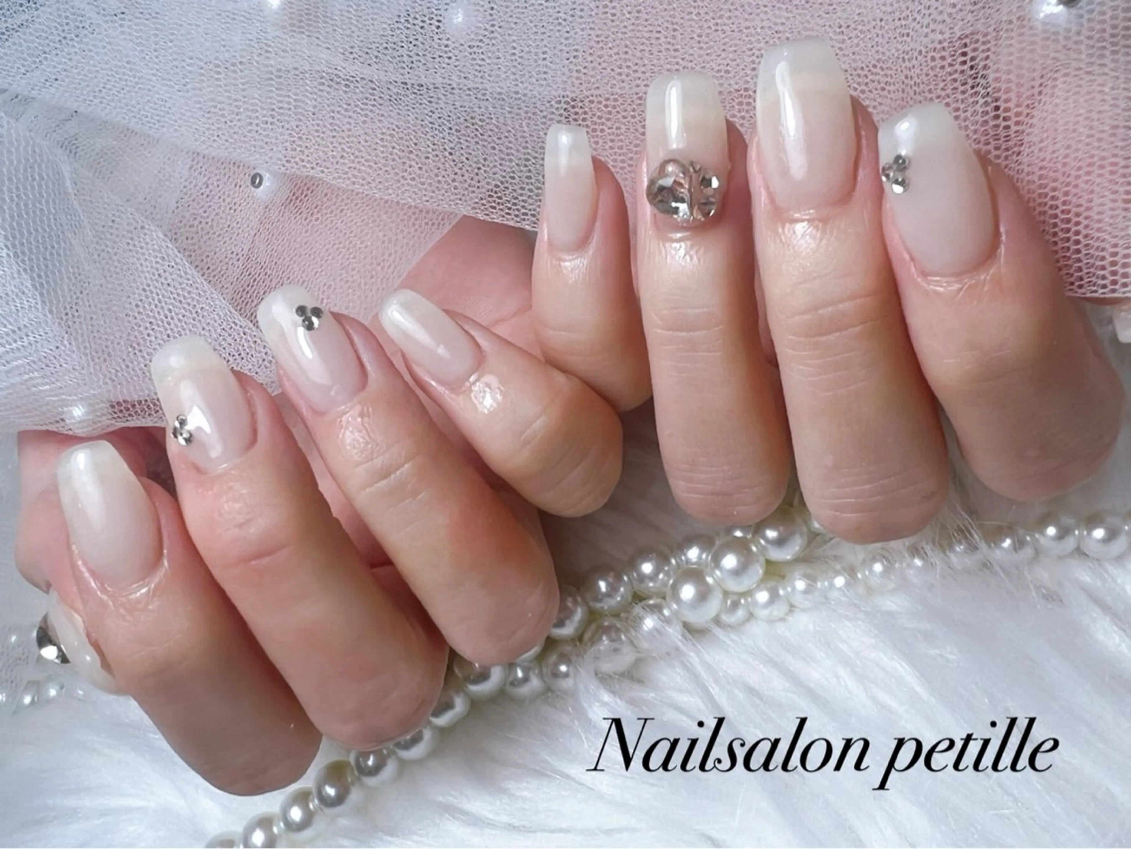 ネイル ハンドネイル Nailsalon petille所属・Ｈ azのネイルデザイン